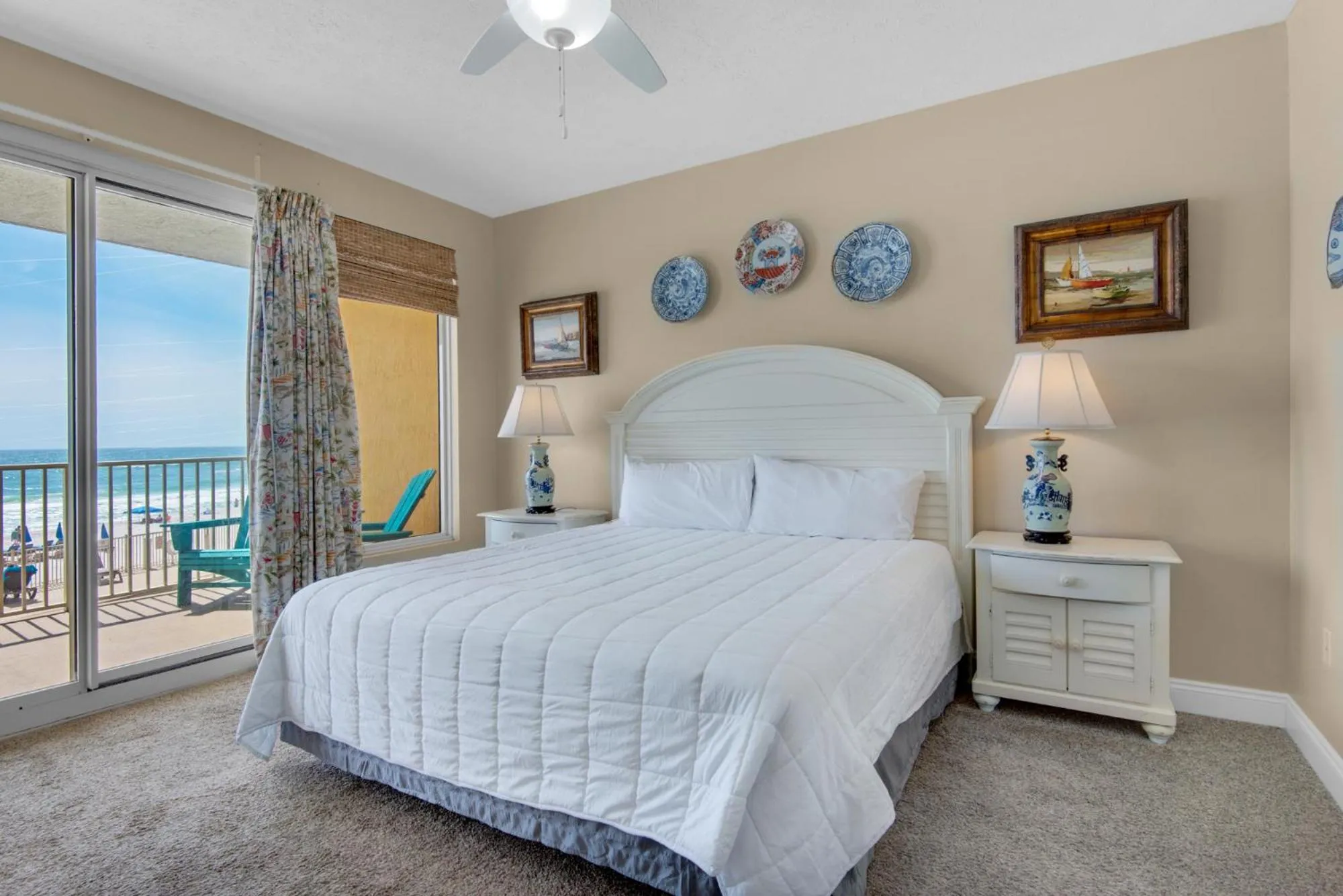 Bed in Treasure Island 0209