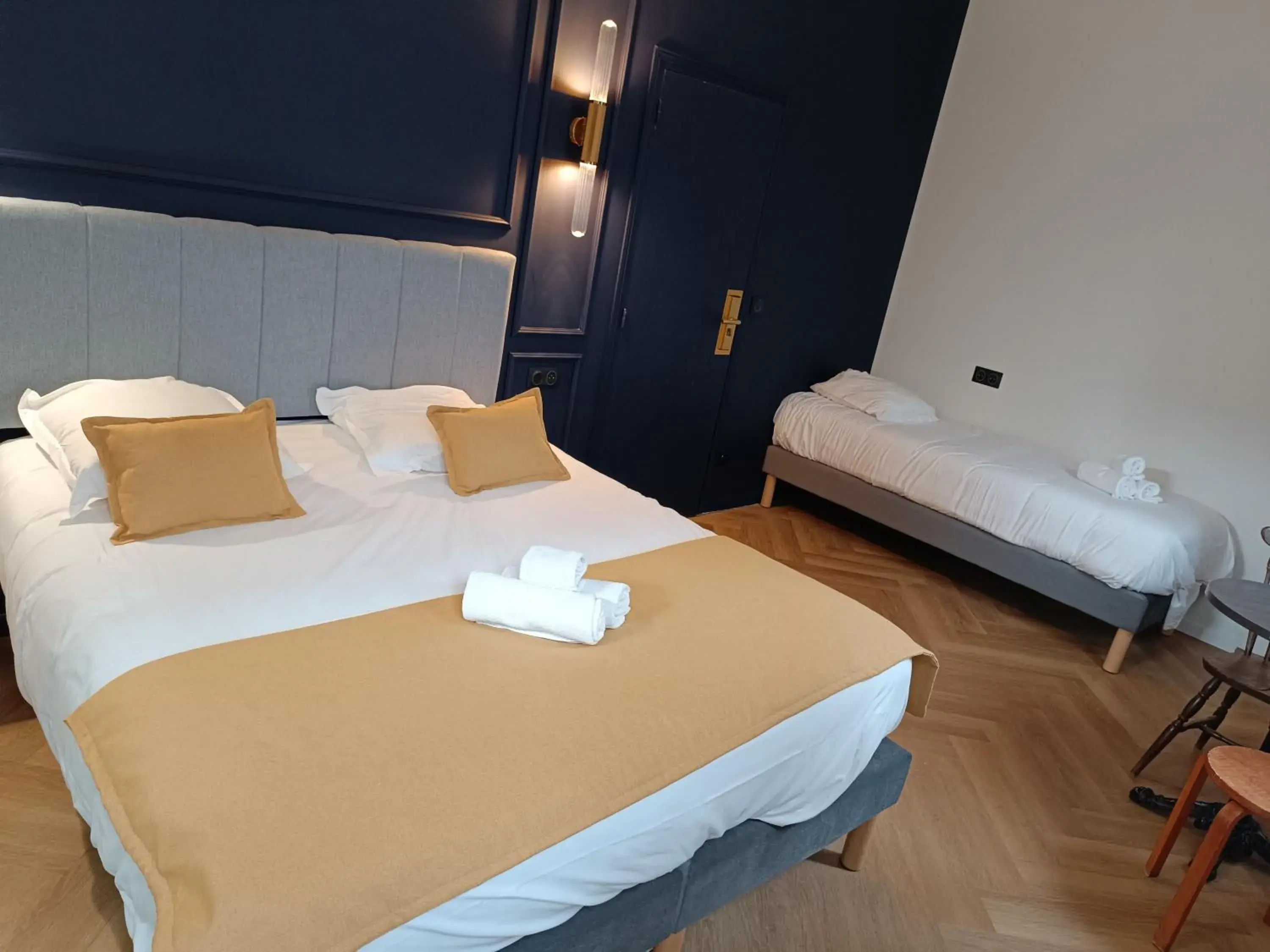 Bed in The Originals Boutique, Hôtel d'Angleterre, Fécamp Bed in The Originals Boutique, Hôtel d'Angleterre, Fécamp