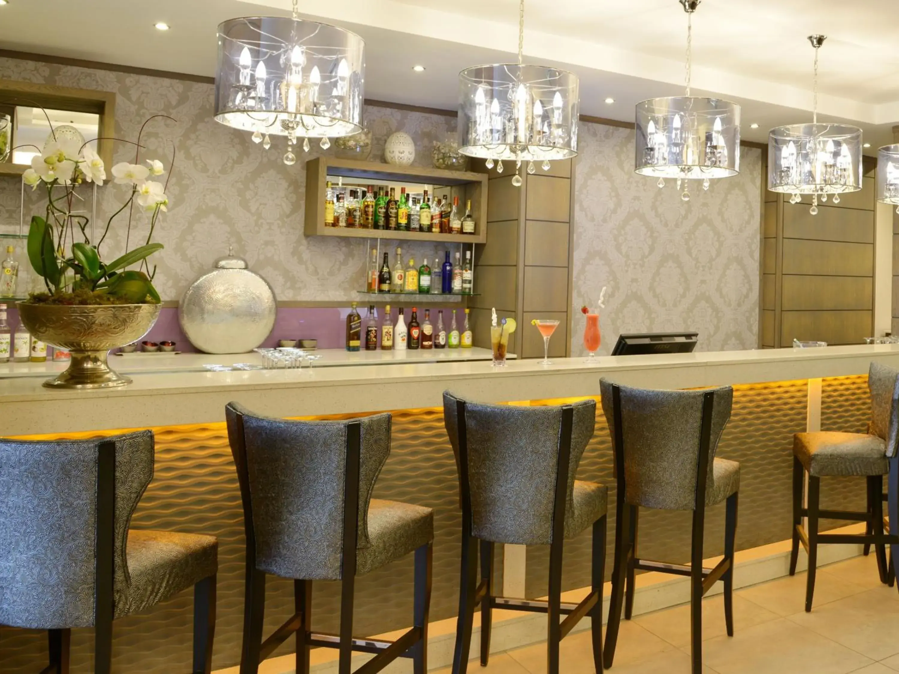 Lounge or bar in ANEW Hotel Hatfield Pretoria Lounge or bar in ANEW Hotel Hatfield Pretoria