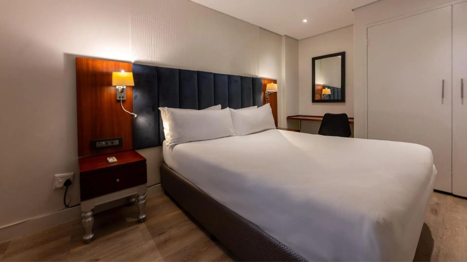 Bed in ANEW Hotel Hatfield Pretoria