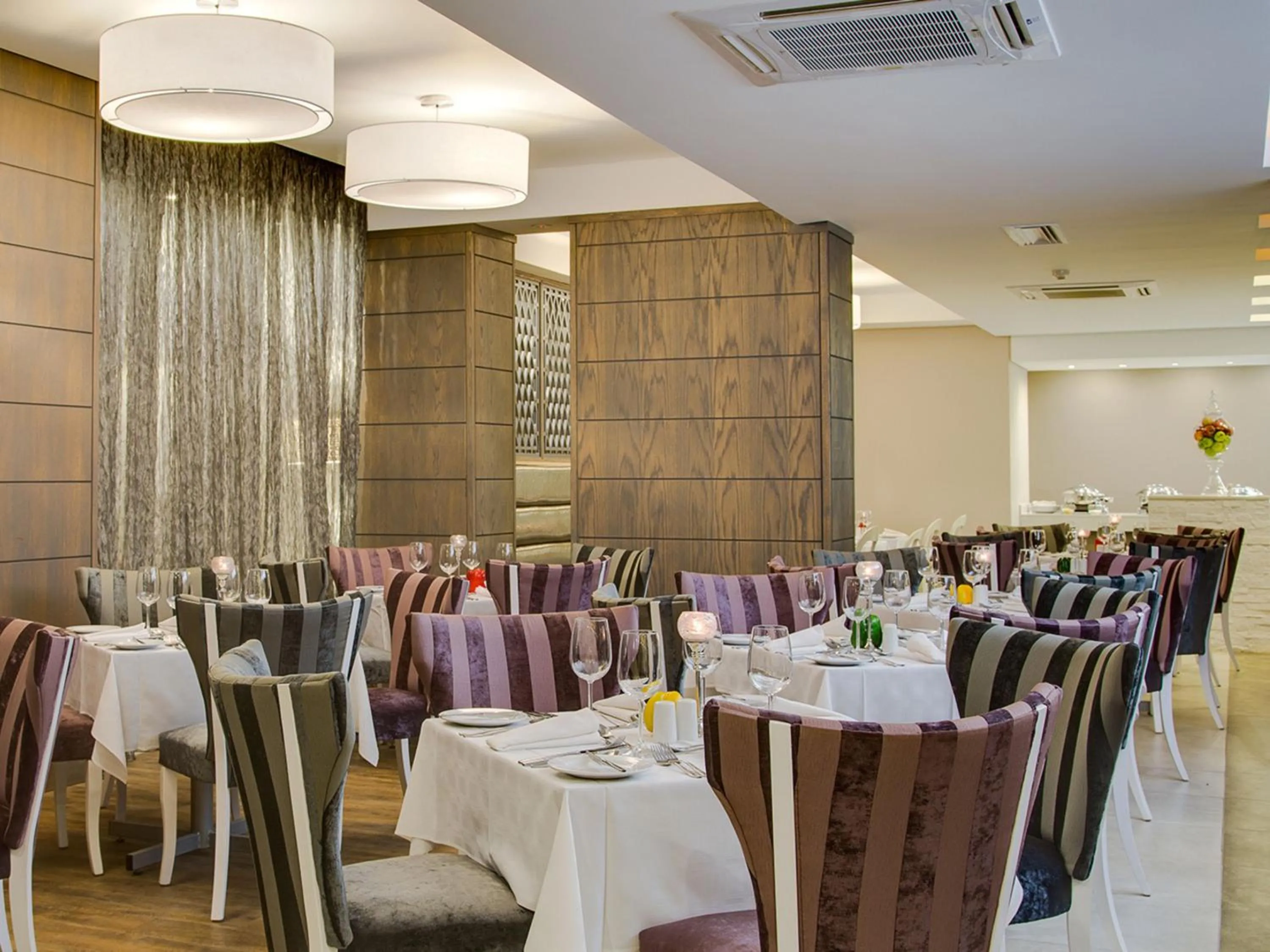 Restaurant/places to eat in ANEW Hotel Hatfield Pretoria