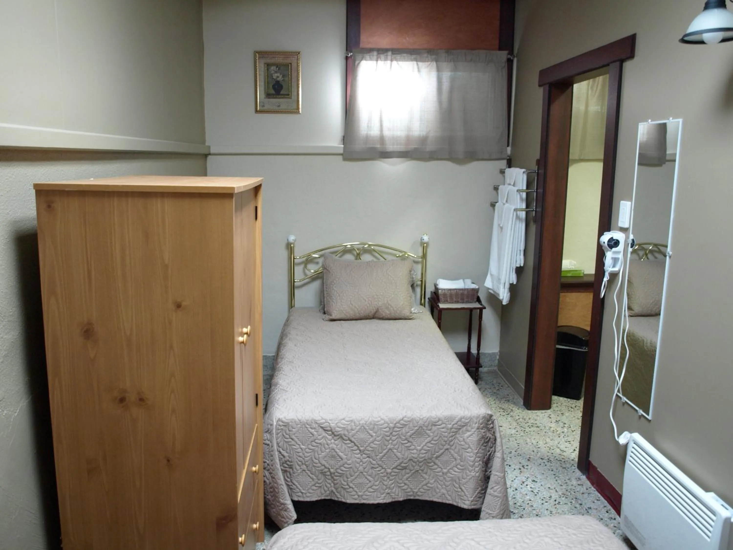 Bed in Auberge Internationale La Vieille École