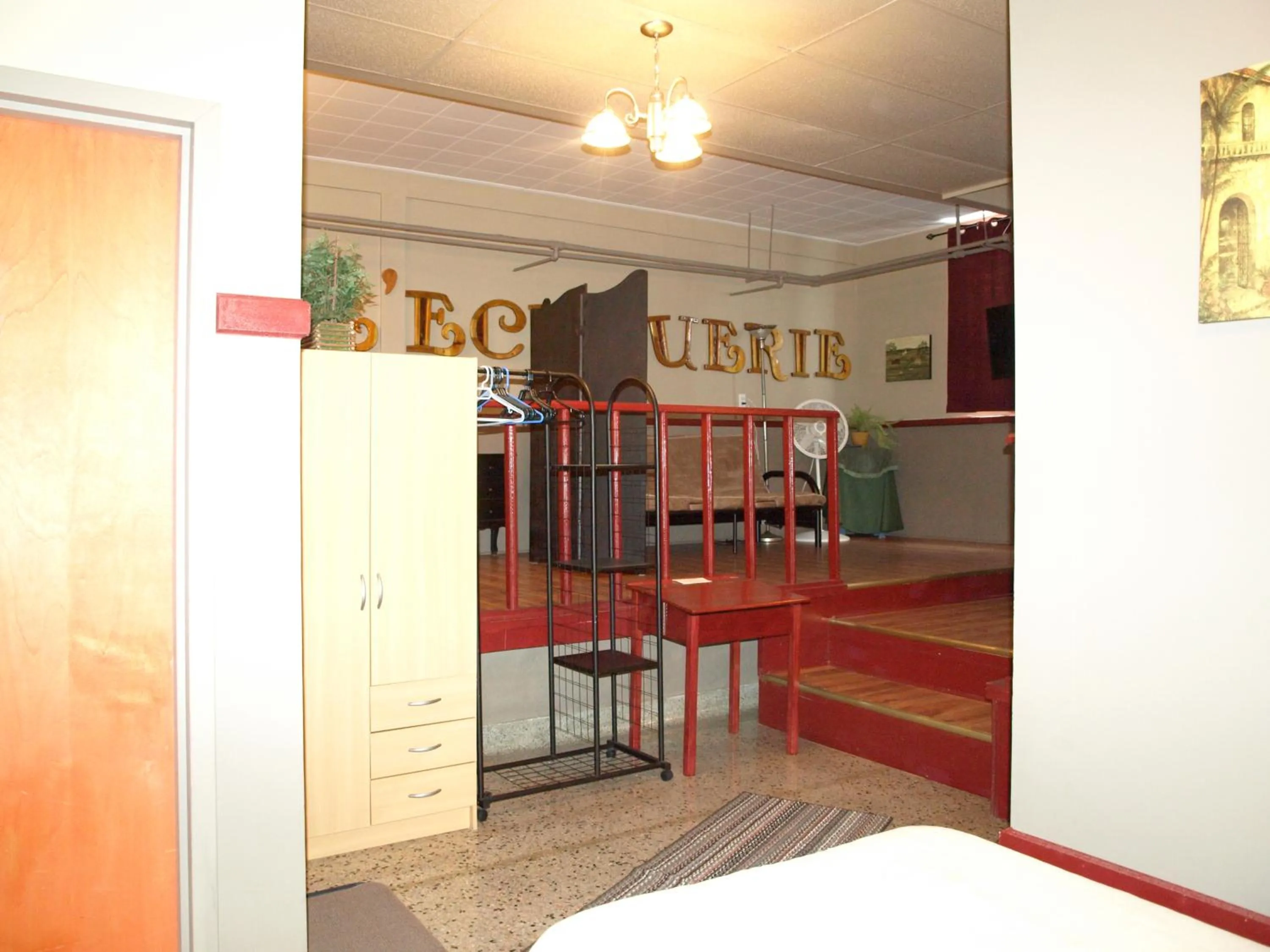 Photo of the whole room in Auberge Internationale La Vieille École