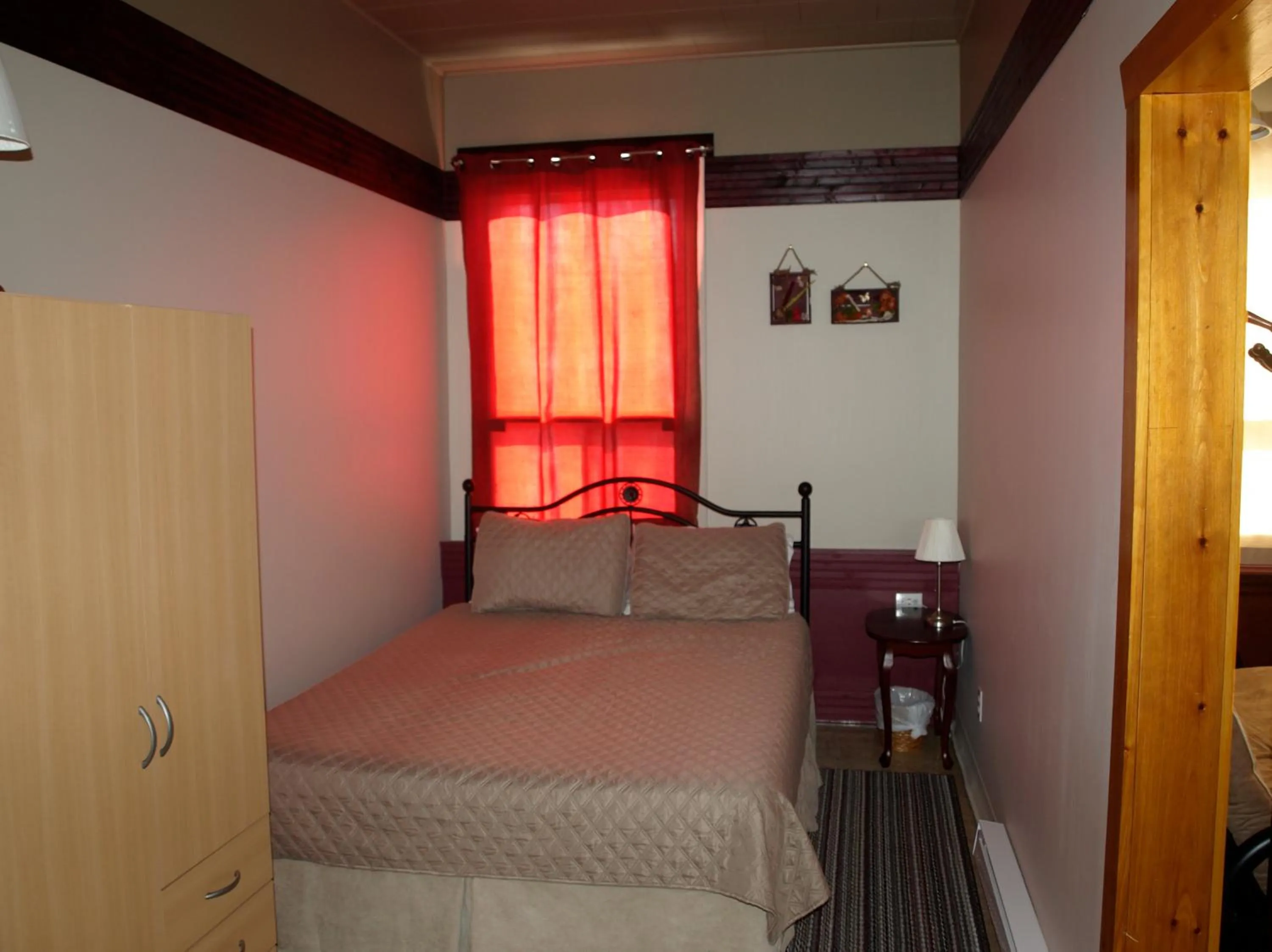 Bed in Auberge Internationale La Vieille École