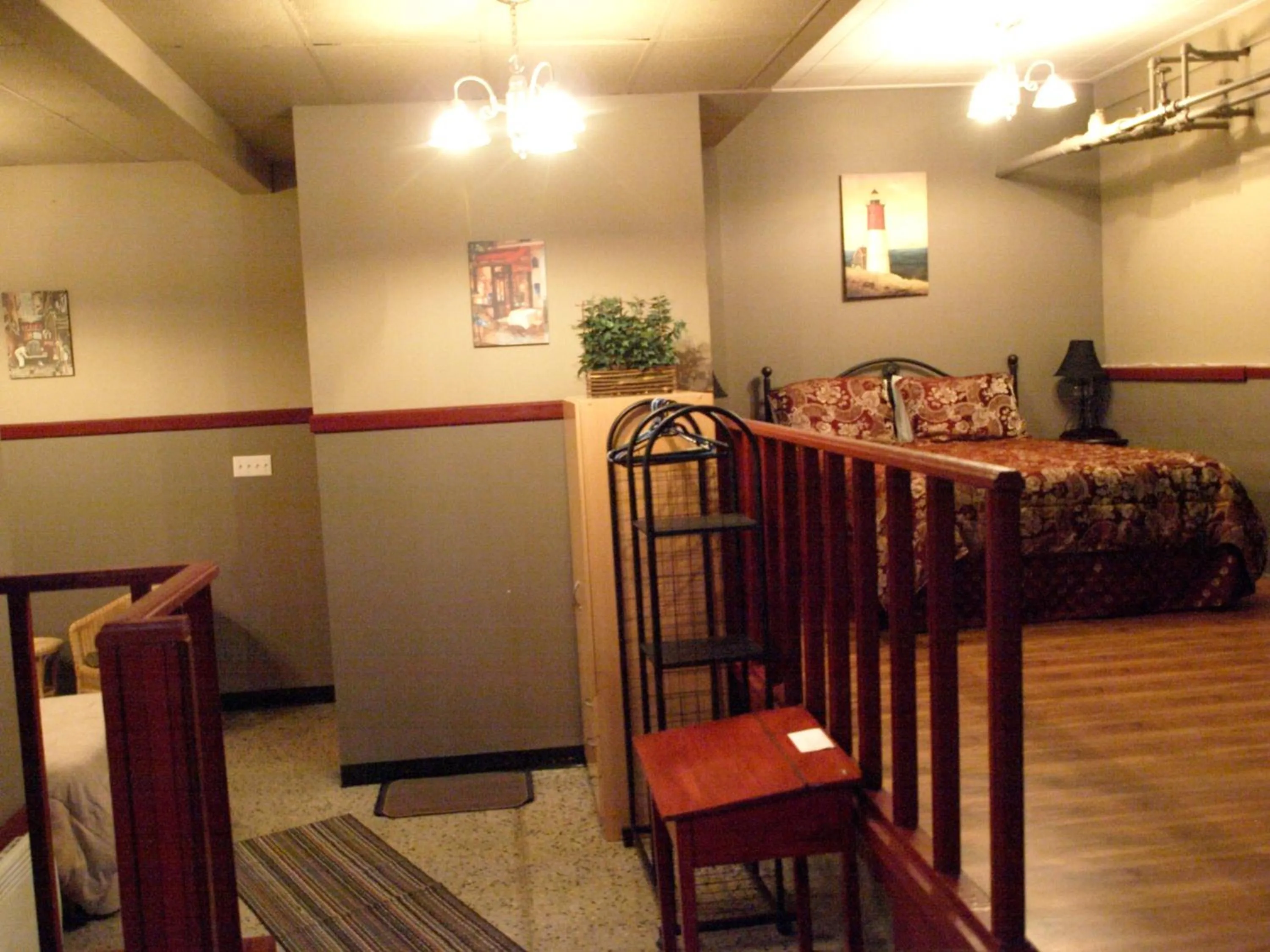 Photo of the whole room, Bed in Auberge Internationale La Vieille École
