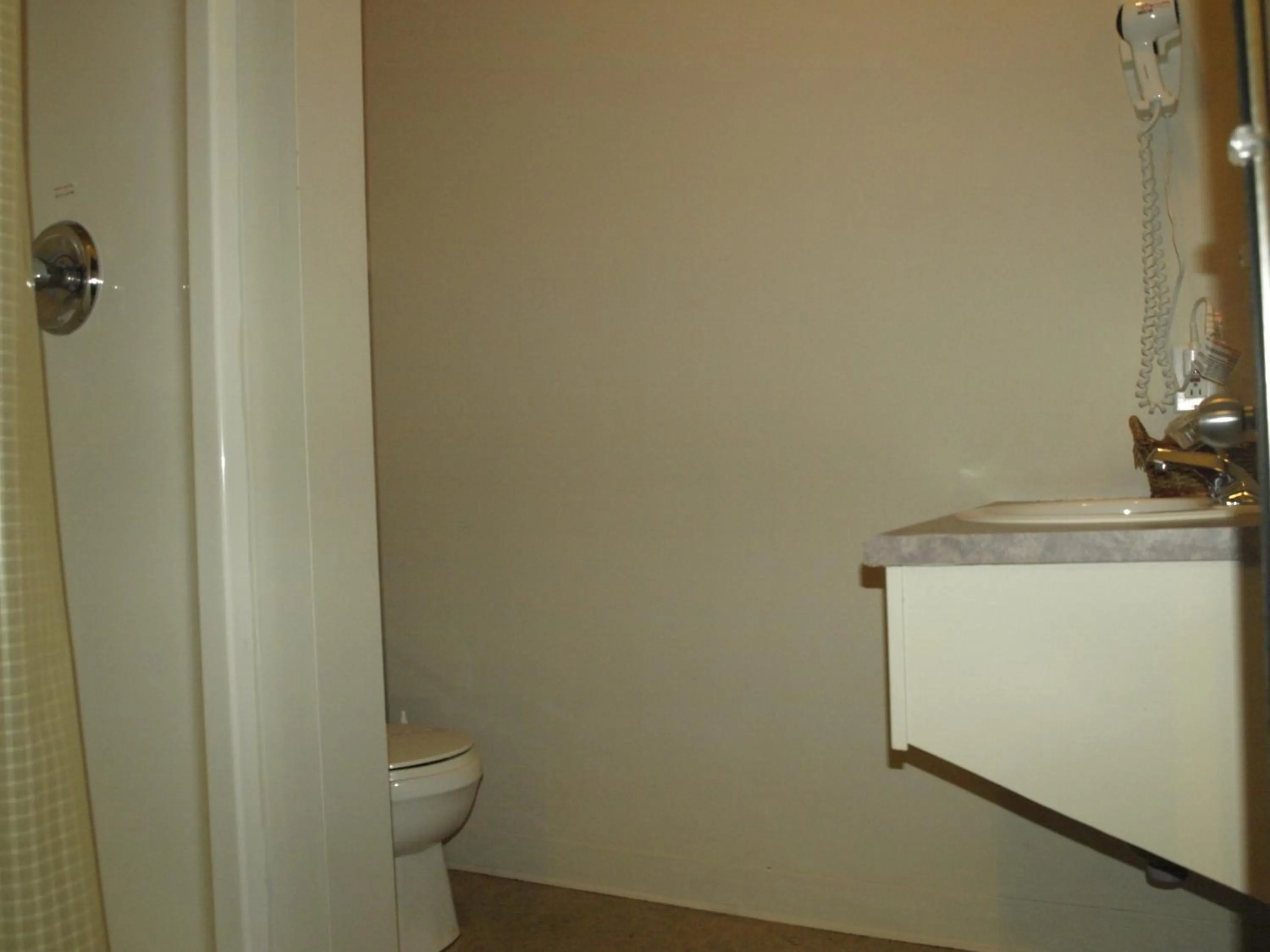 Bathroom in Auberge Internationale La Vieille École