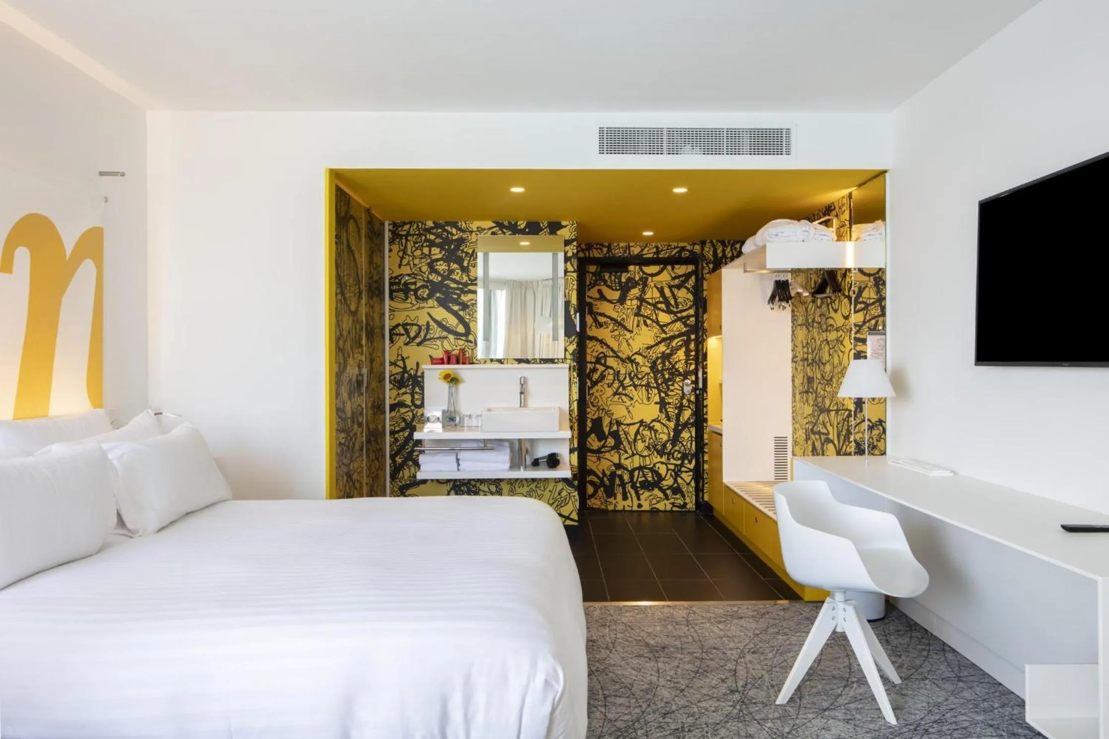 Bedroom, Bed in nhow Marseille