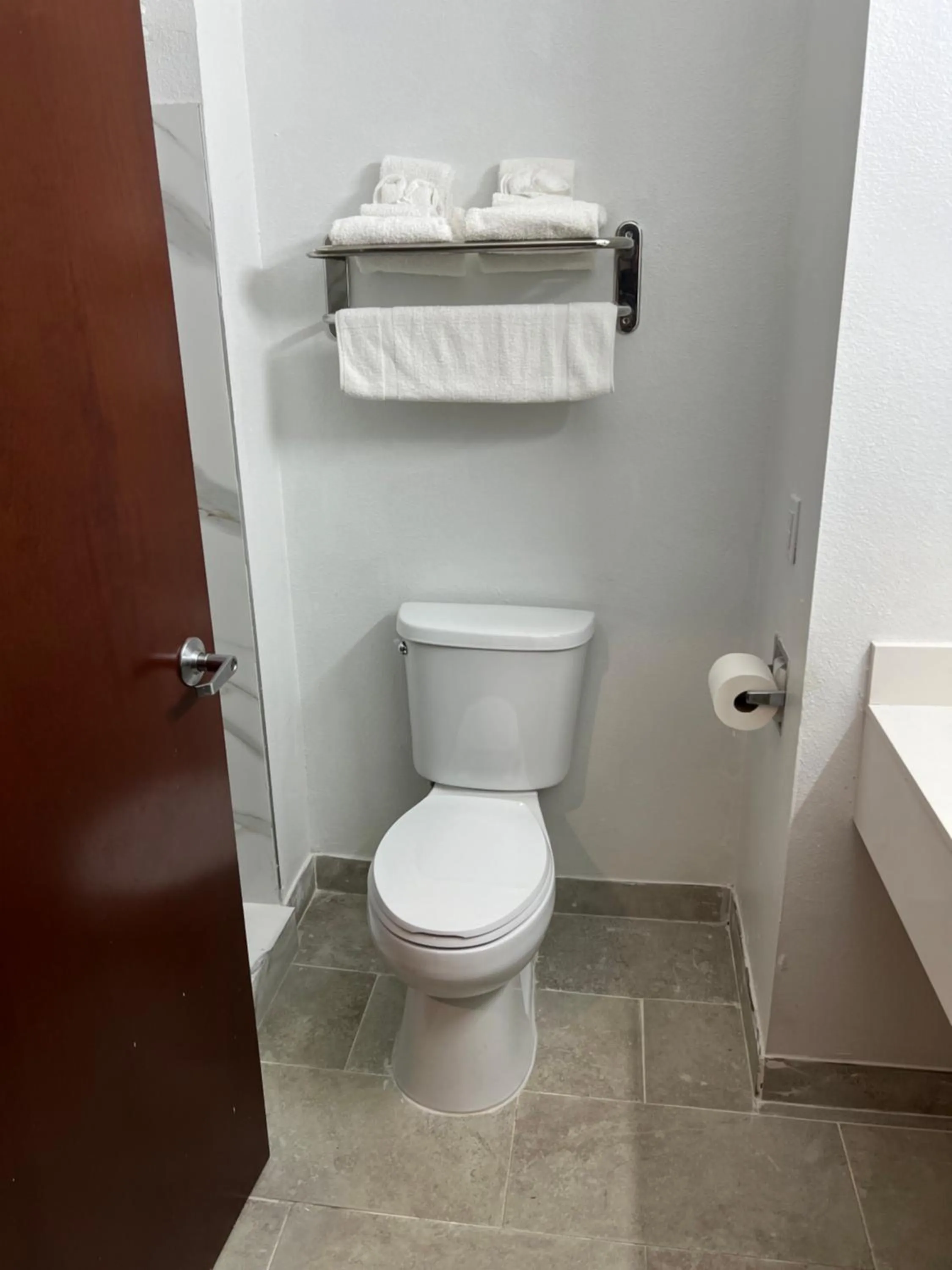 Toilet in The Regal Hotel