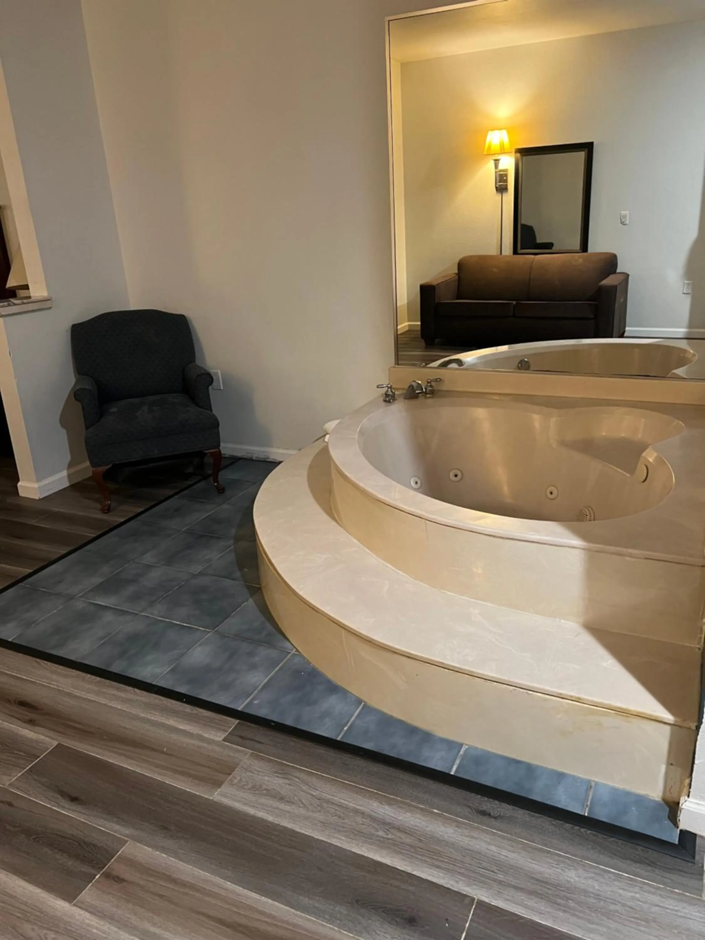 Bed in The Regal Hotel