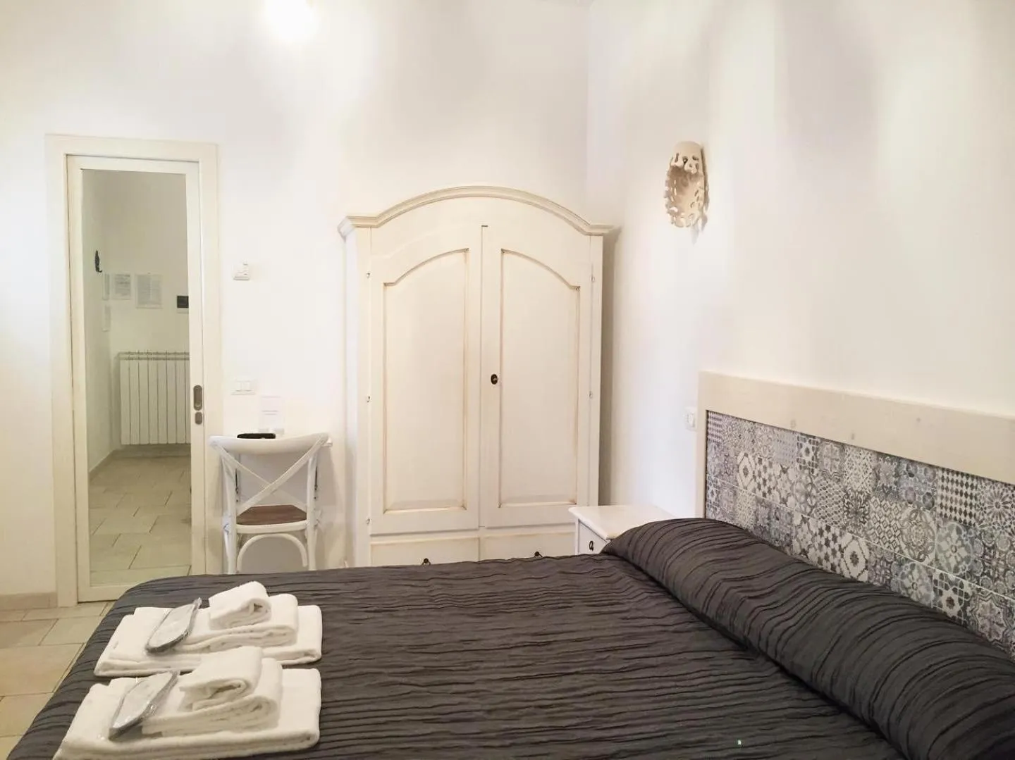 Photo of the whole room, Bed in Donna Nina