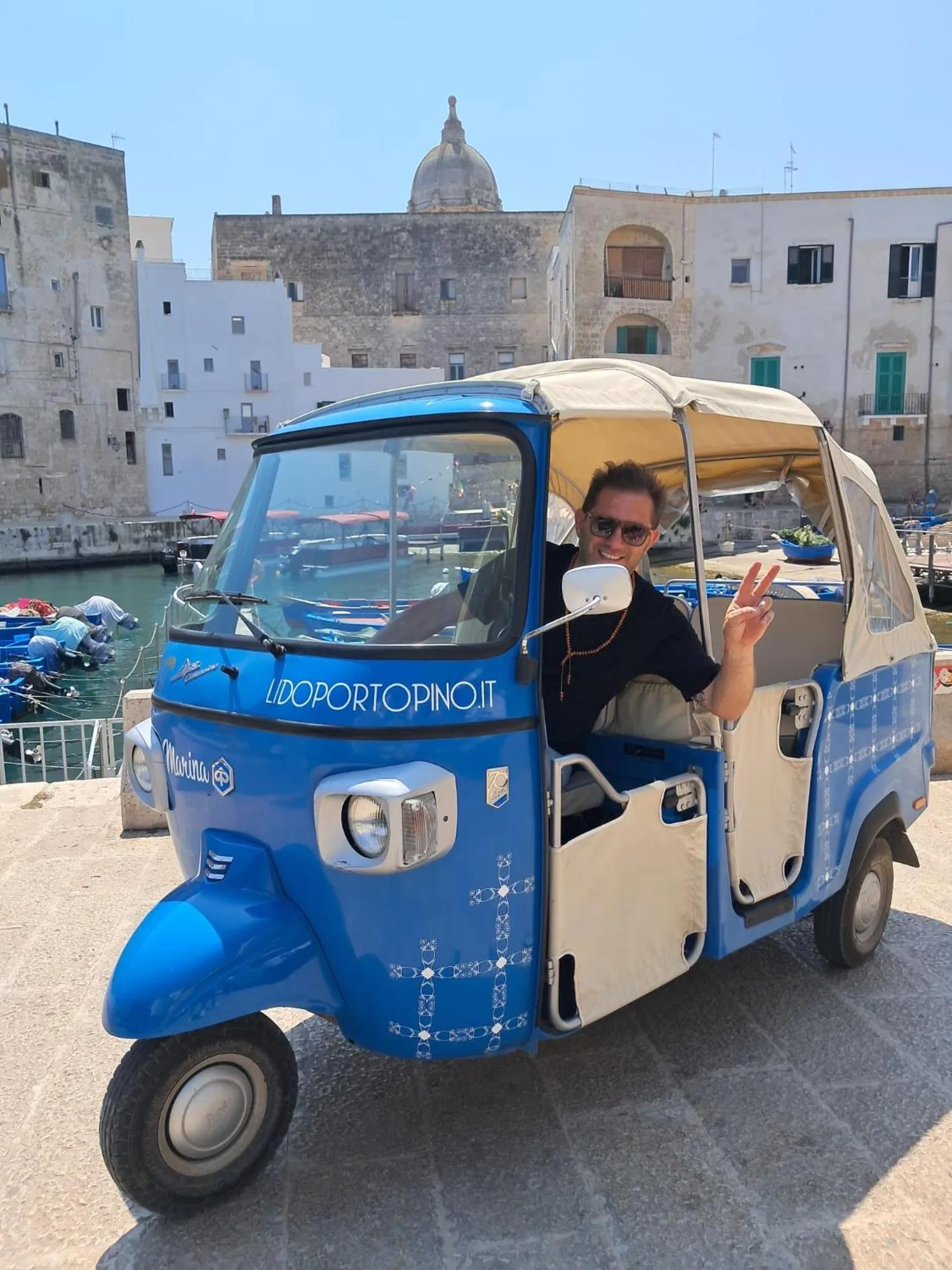 People in Donna Nina