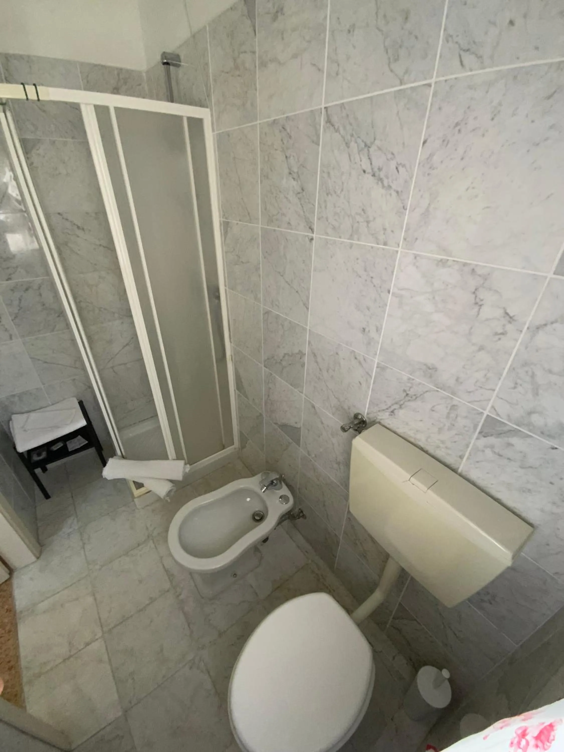 Bathroom in Hotel Naviglio