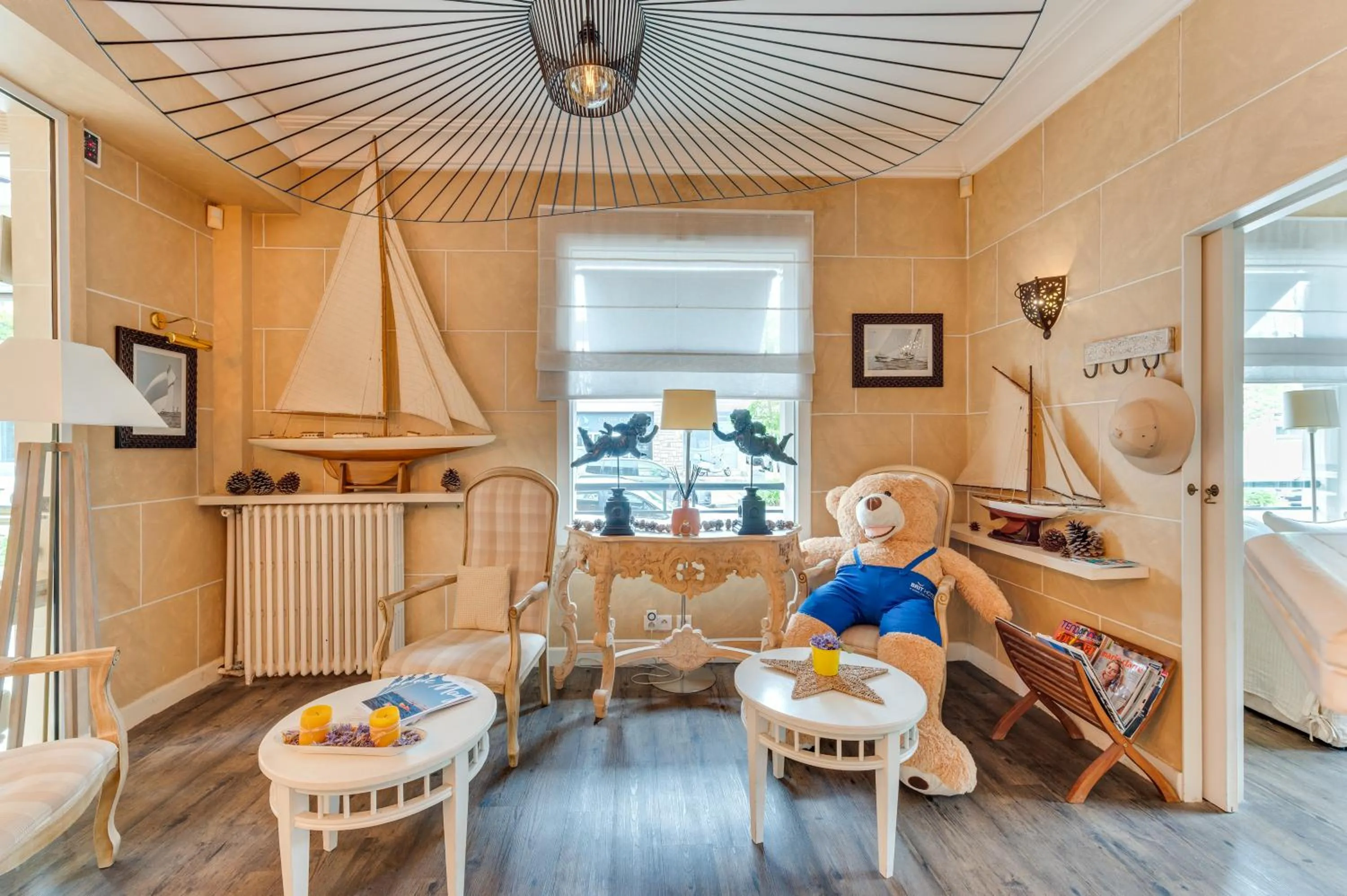 Living room in Brit Hôtel Confort Cléria Lorient Centre