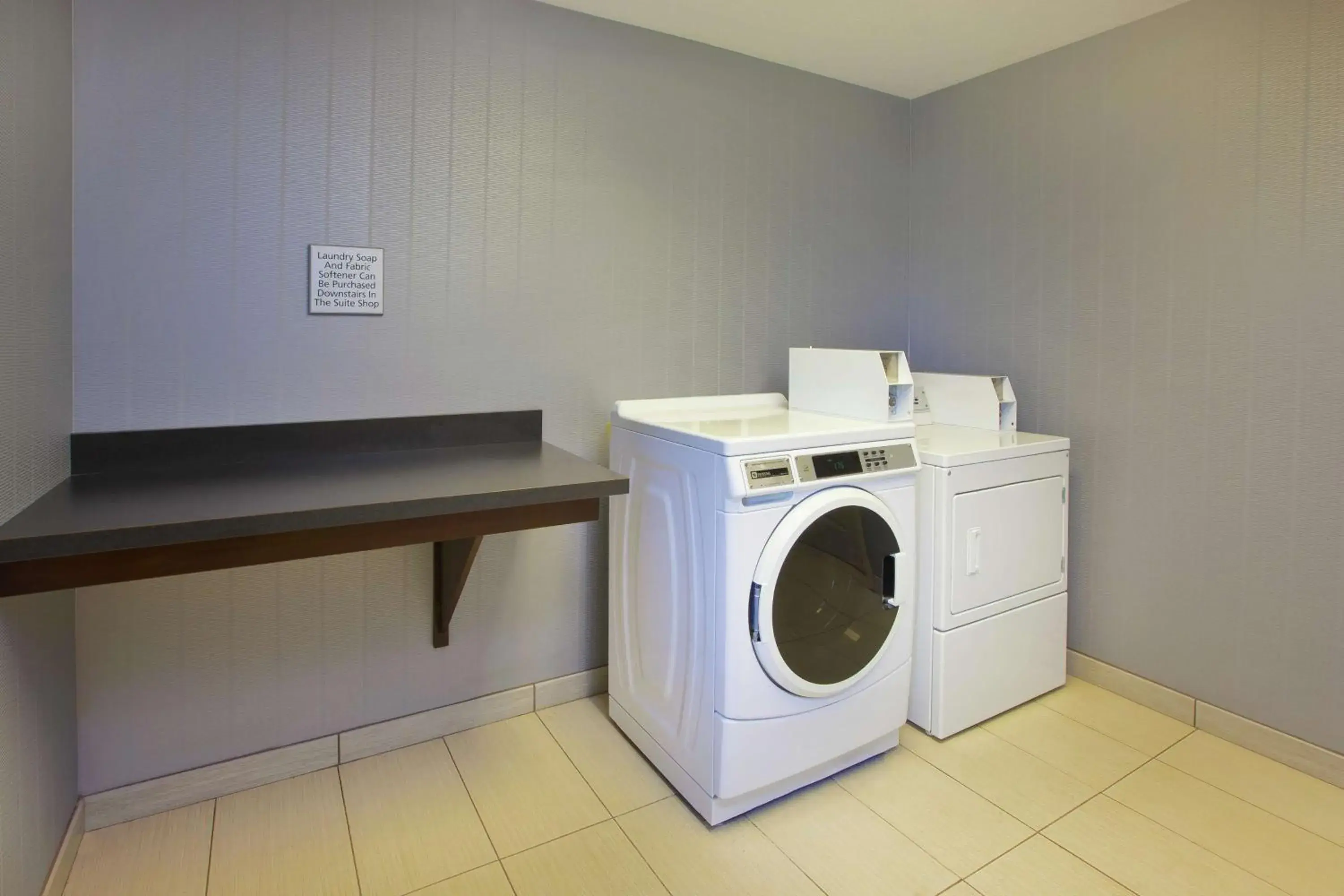 Property building in Hampton Inn & Suites - Elyria Property building in Hampton Inn & Suites - Elyria