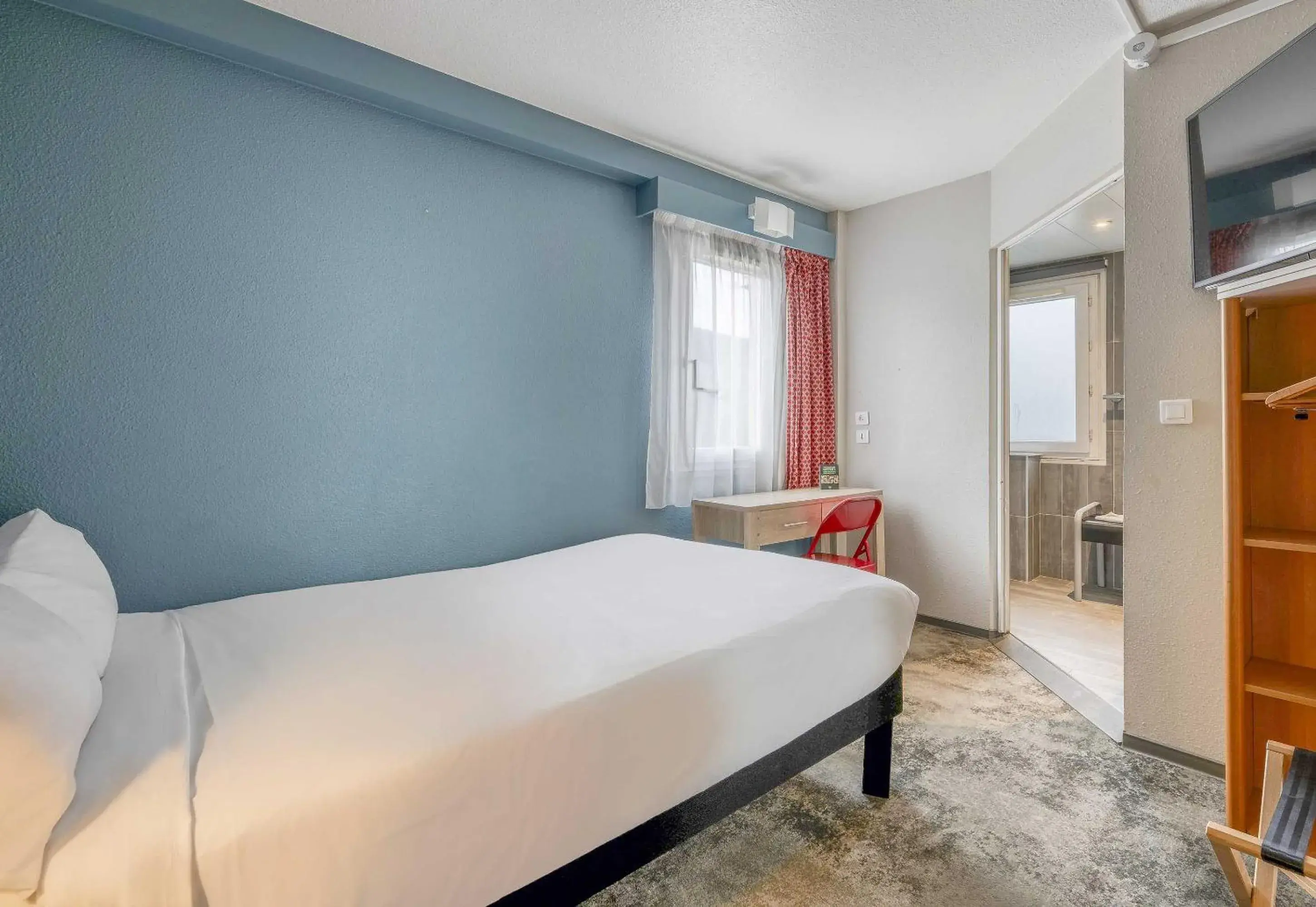 Bed in ibis Bordeaux Mérignac Bed in ibis Bordeaux Mérignac