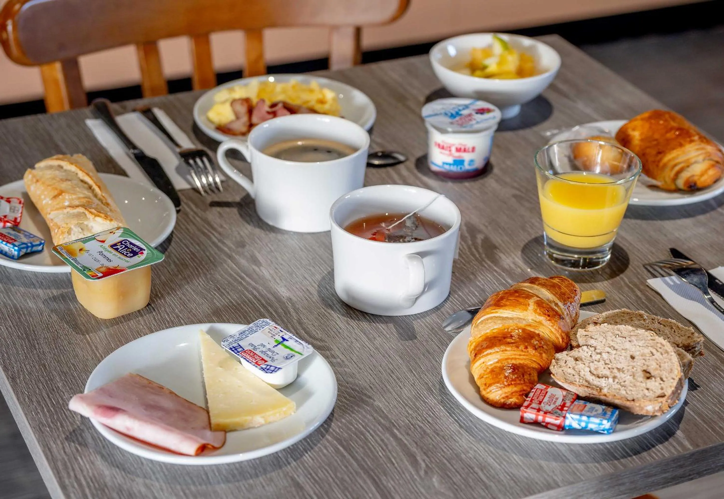 Food and drinks in ibis Bordeaux Mérignac