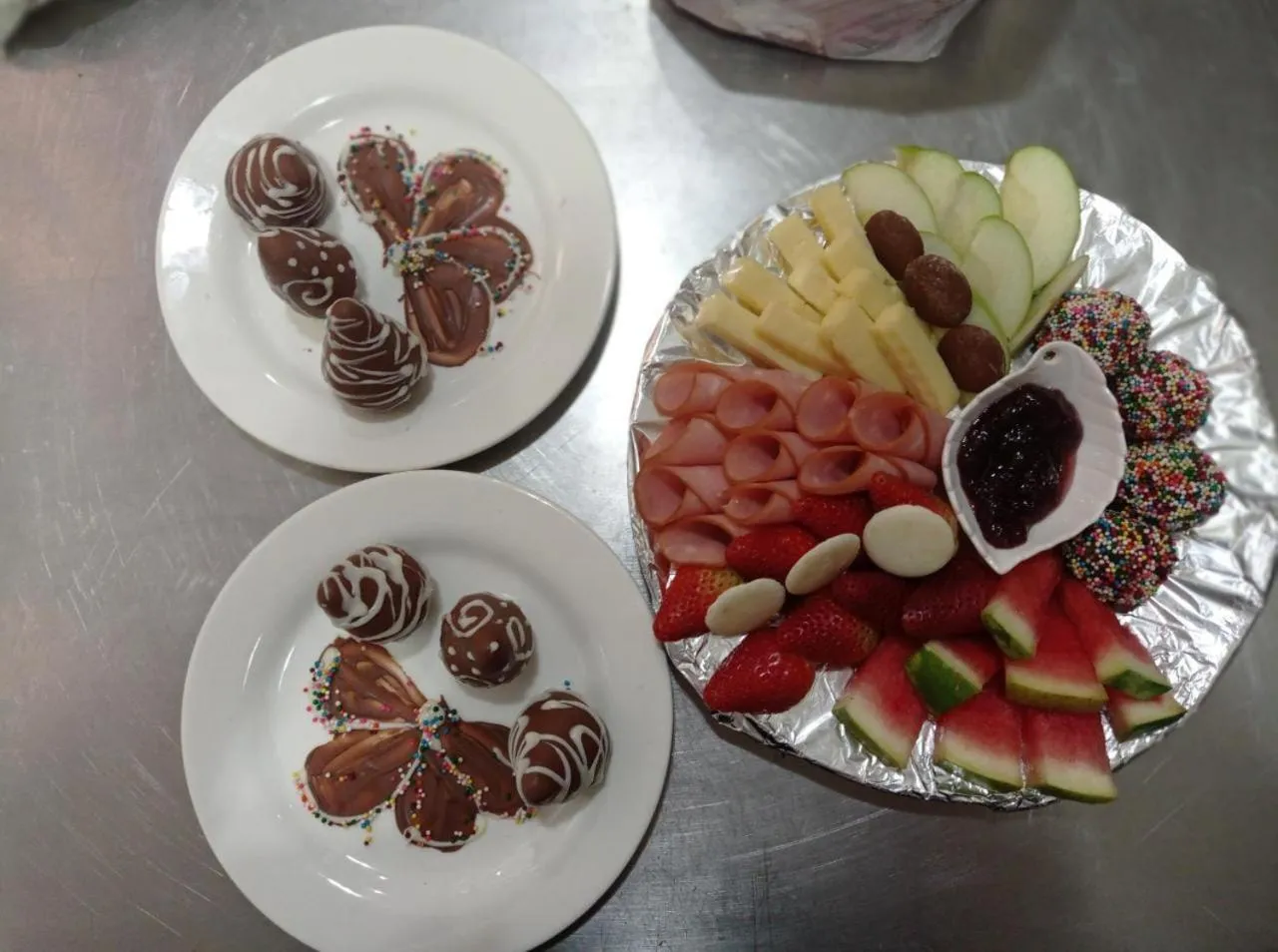 Breakfast in Hotel Splendor by Friends Company