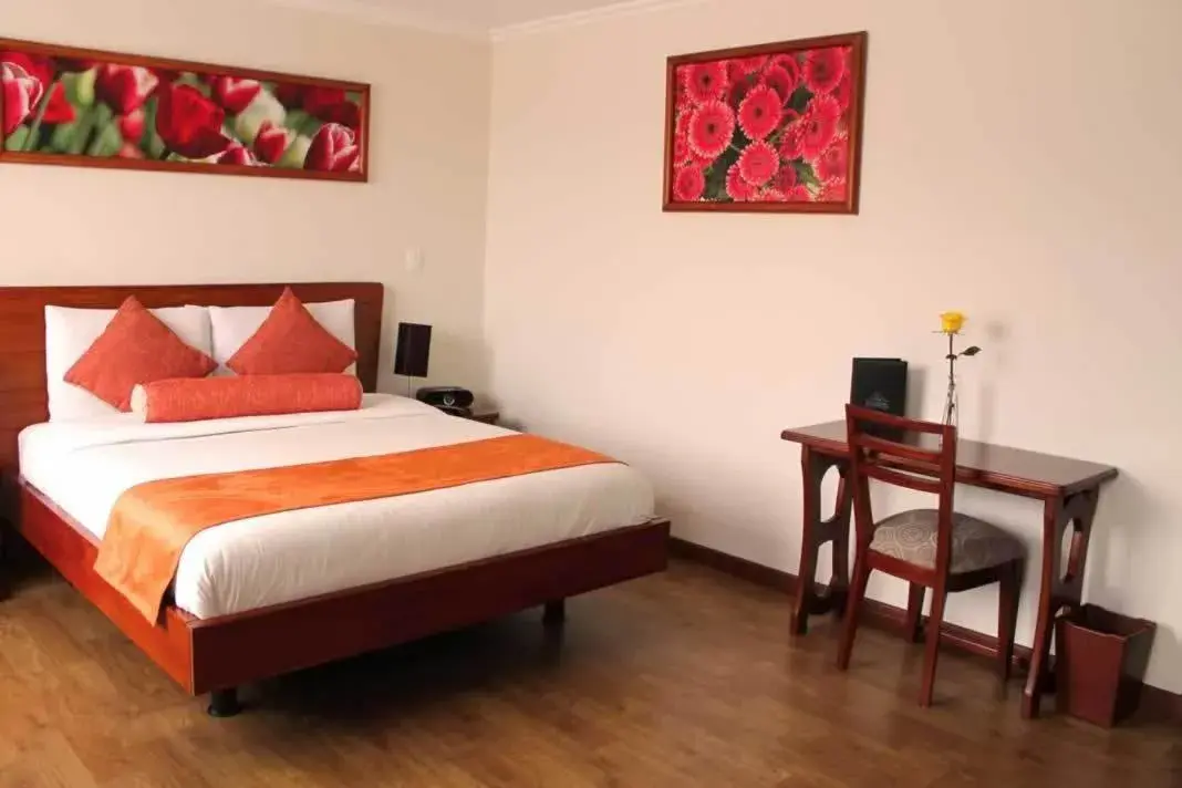 Junior Suite in Hotel Splendor by Friends Company Junior Suite in Hotel Splendor by Friends Company