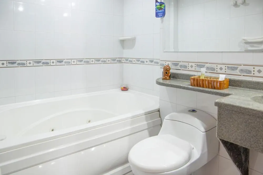 Bathroom in Hotel Splendor by Friends Company