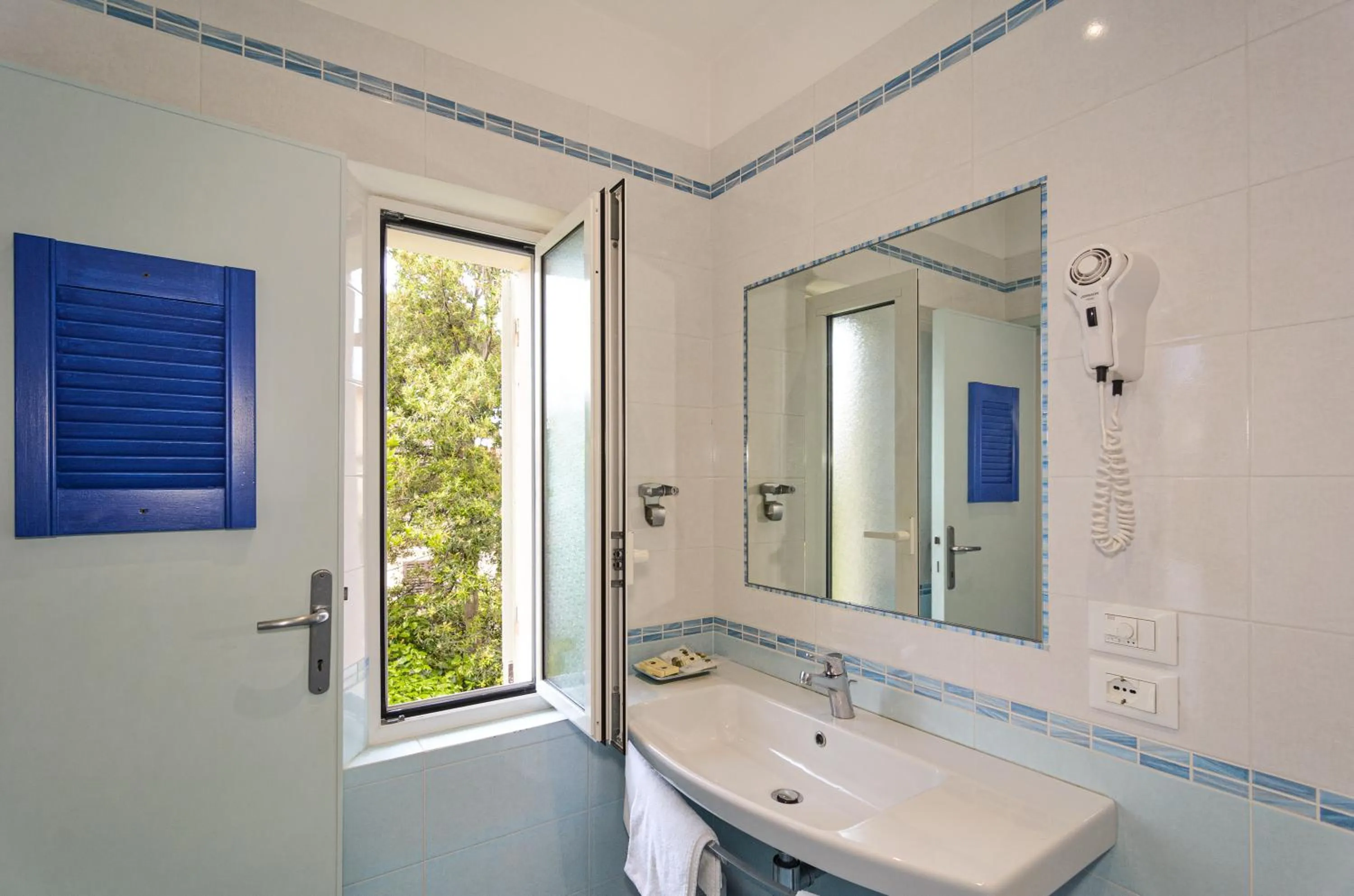 Bathroom in Raffaelli Villino Limoni