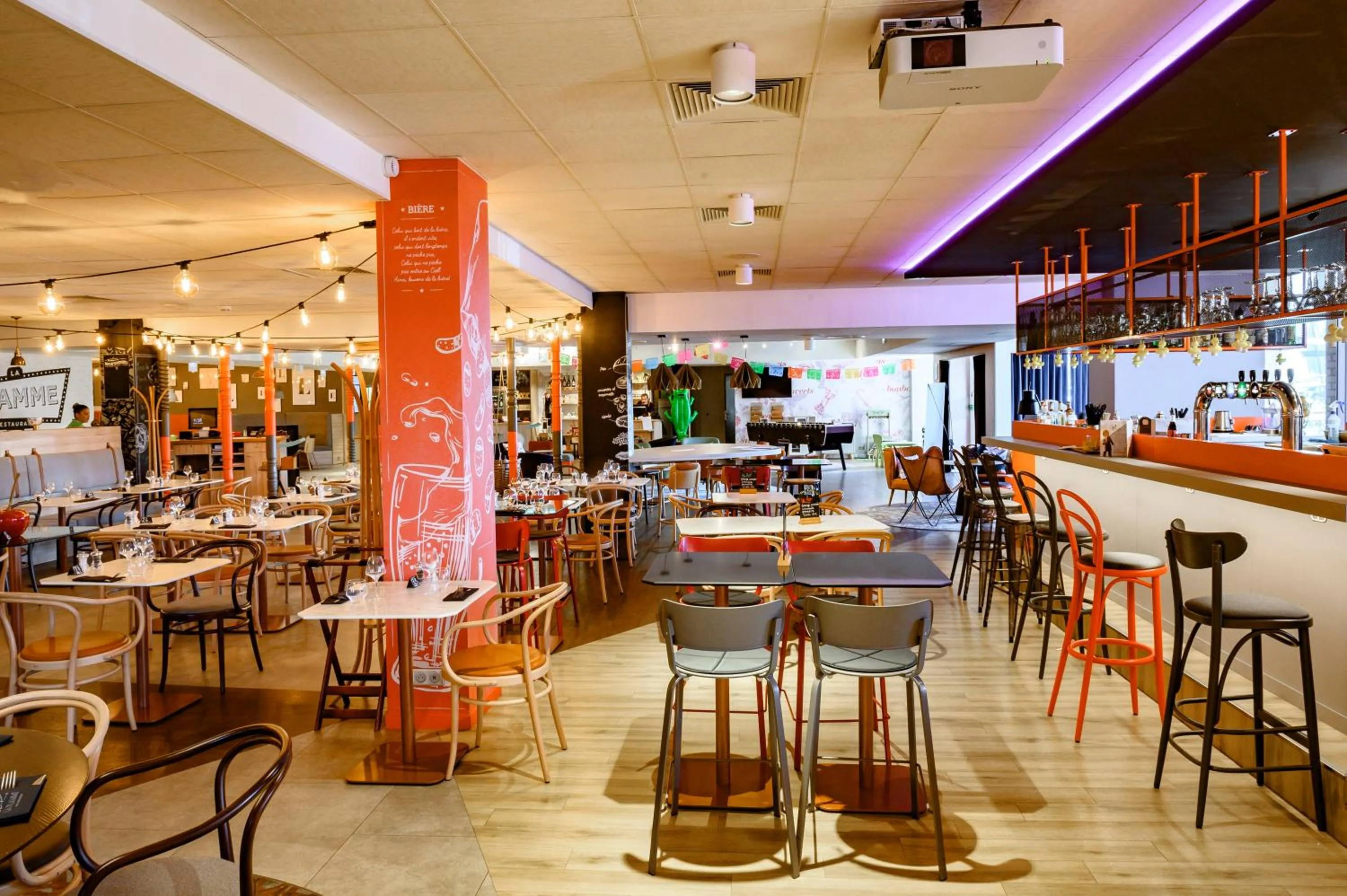 Restaurant/places to eat in Hôtel Mercure Lille Aéroport