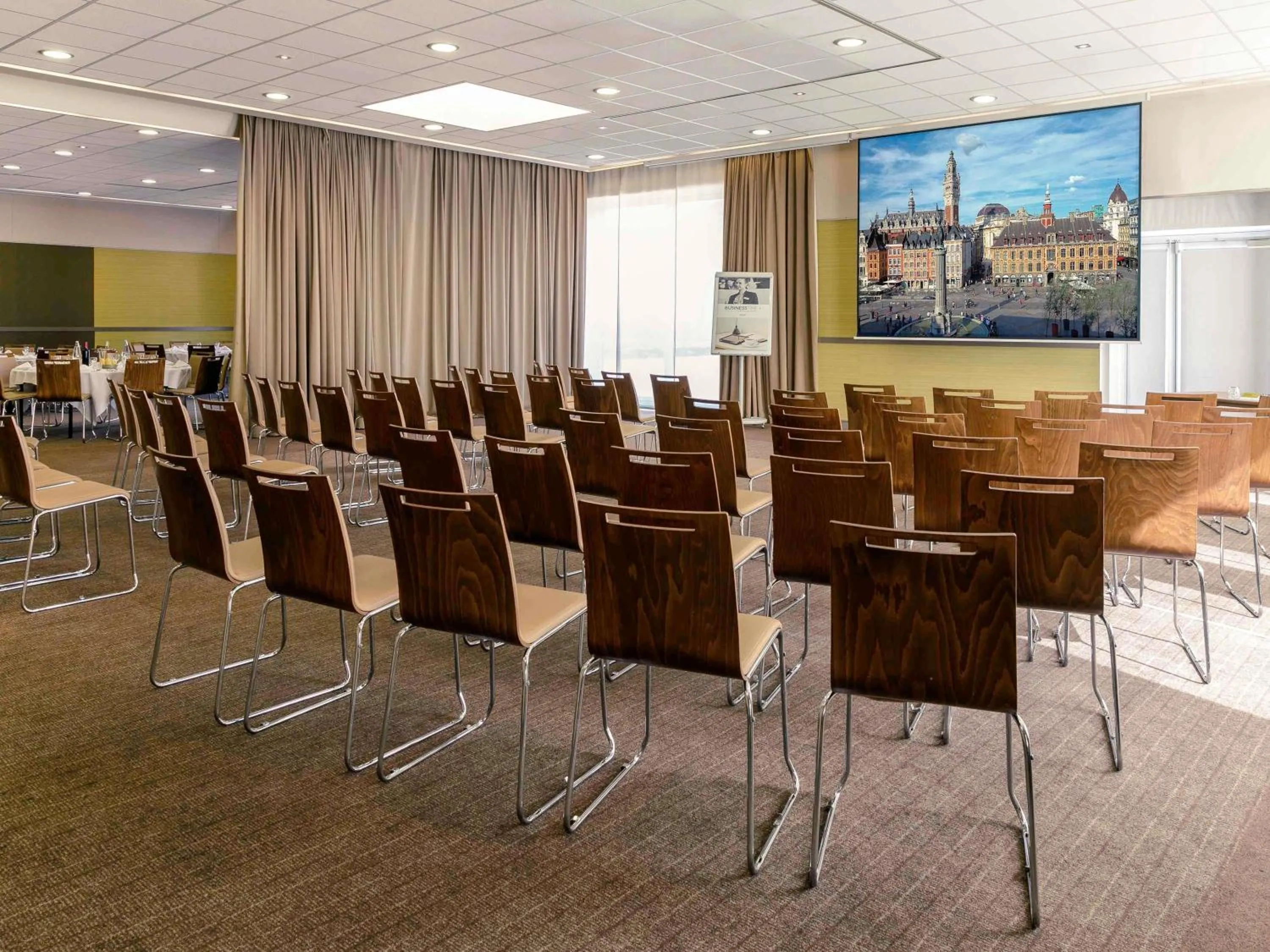 Business facilities in Hôtel Mercure Lille Aéroport