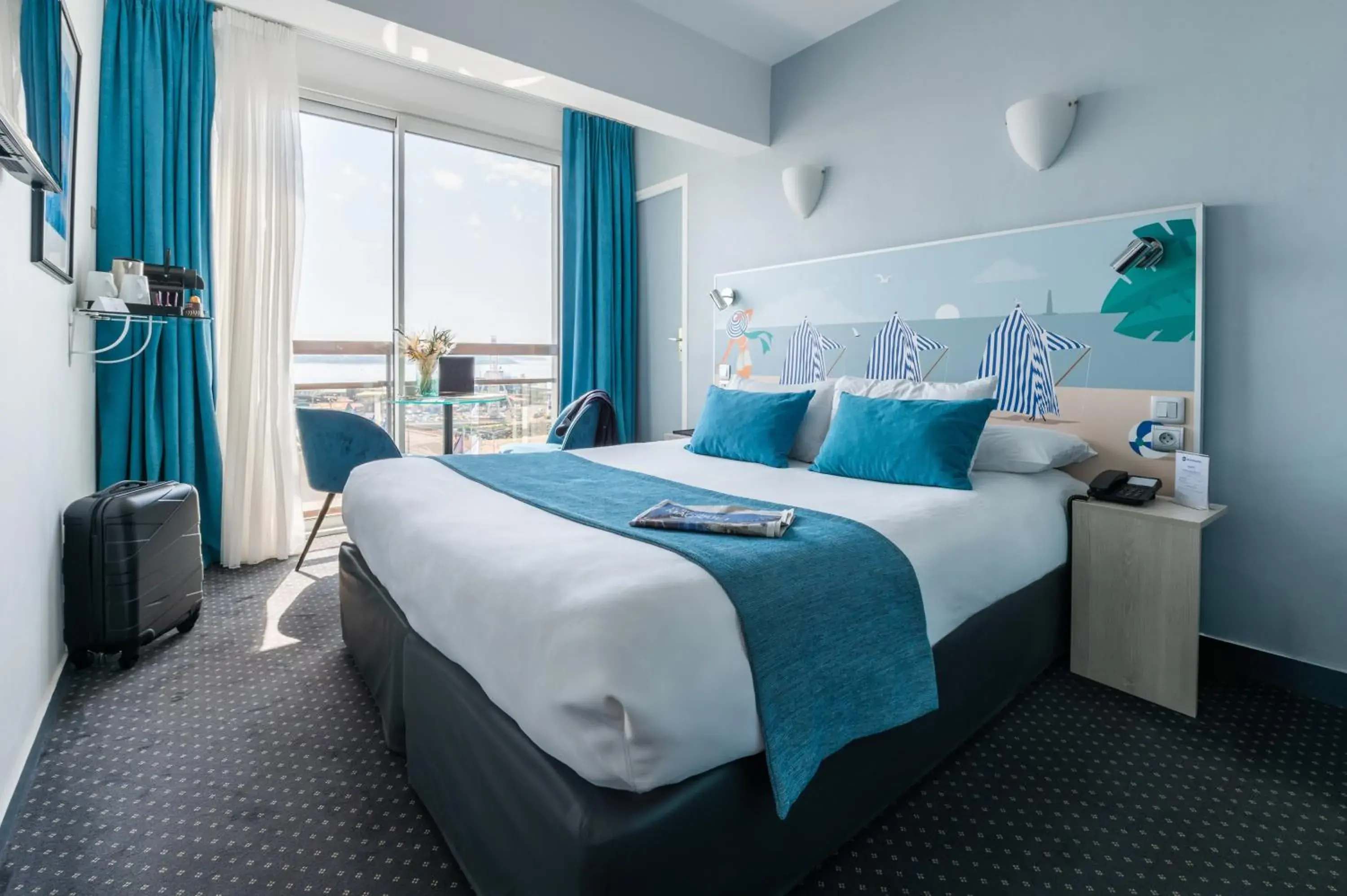 Bedroom, Bed in Best Western Hôtel Royan Océan Bedroom, Bed in Best Western Hôtel Royan Océan