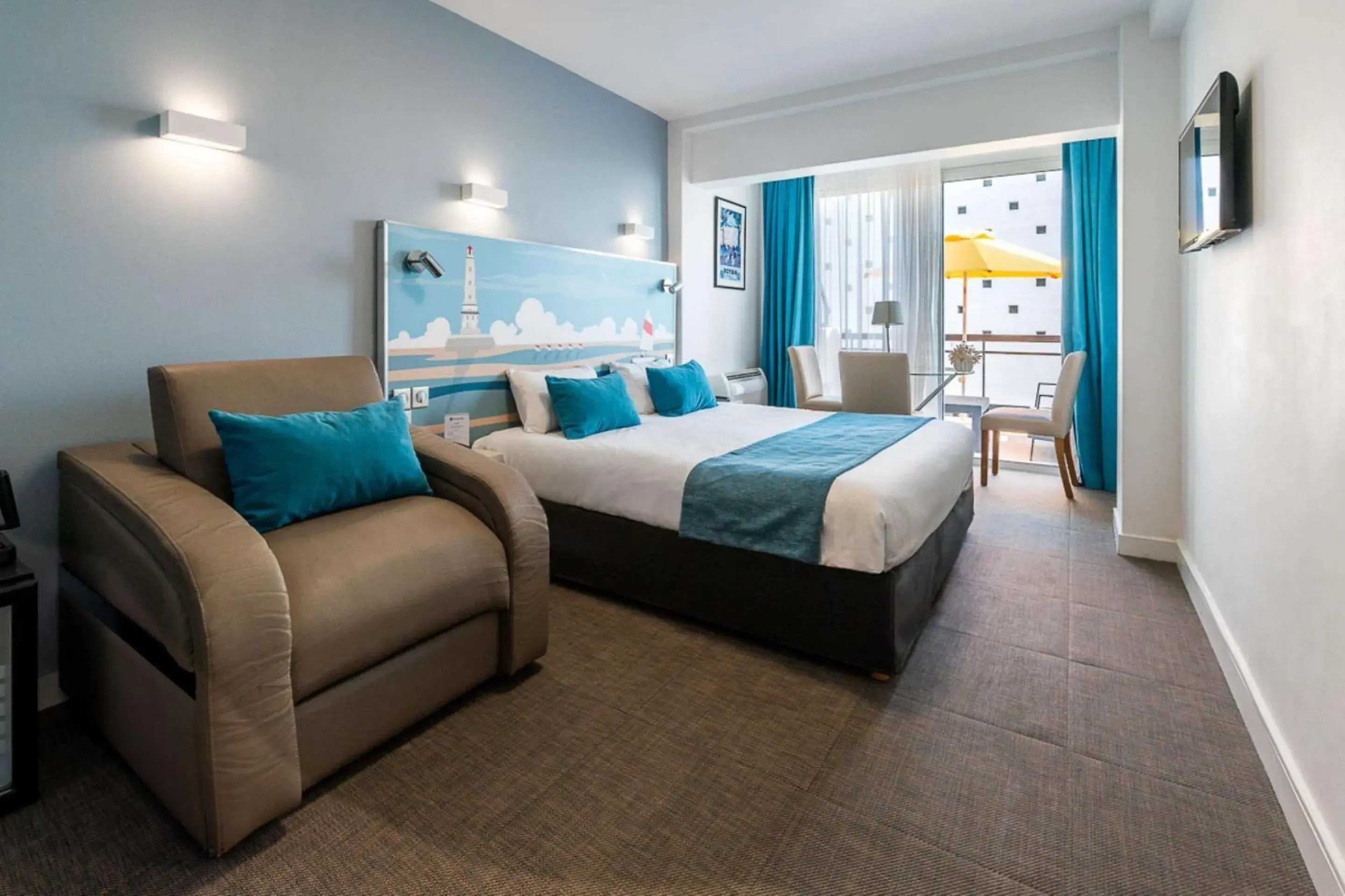 Bedroom, Bed in Best Western Hôtel Royan Océan Bedroom, Bed in Best Western Hôtel Royan Océan