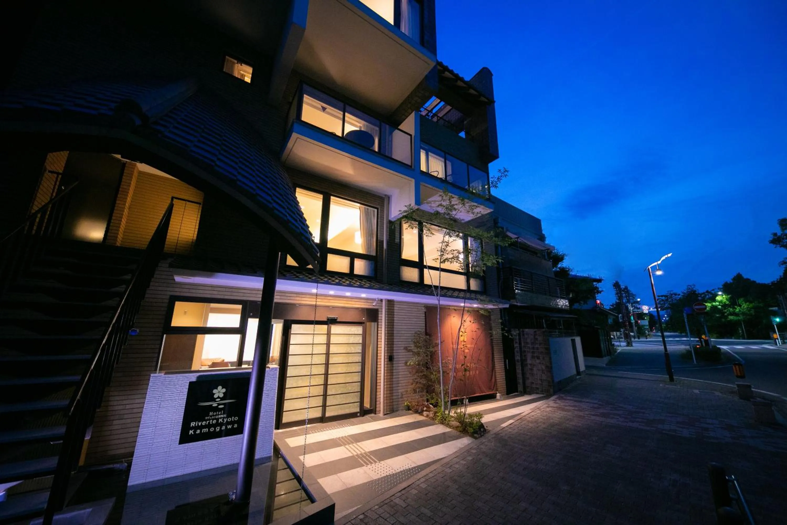 Property building in Riverte Kyoto Kamogawa