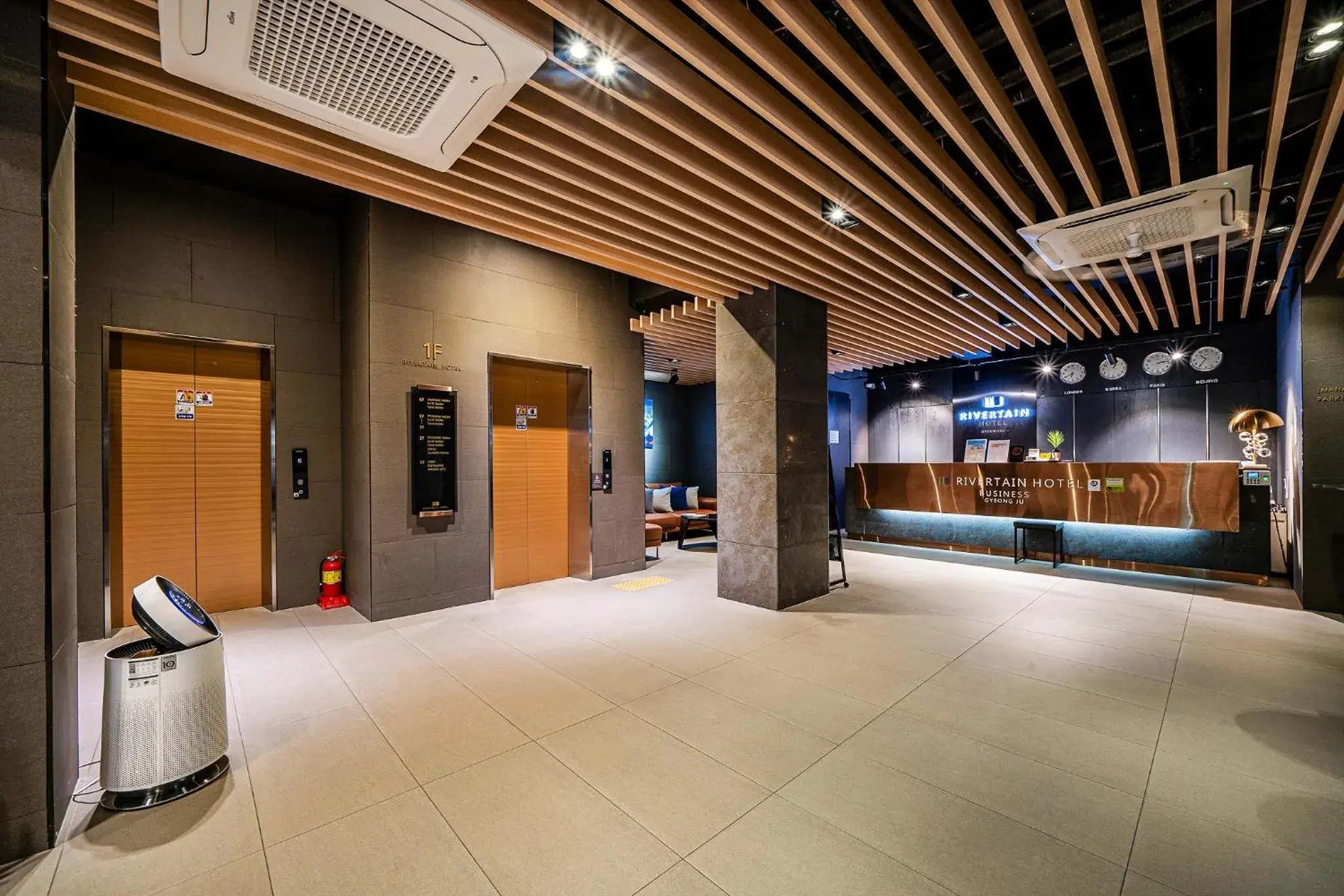 Property building in Rivertain Hotel Gyeongju Property building in Rivertain Hotel Gyeongju