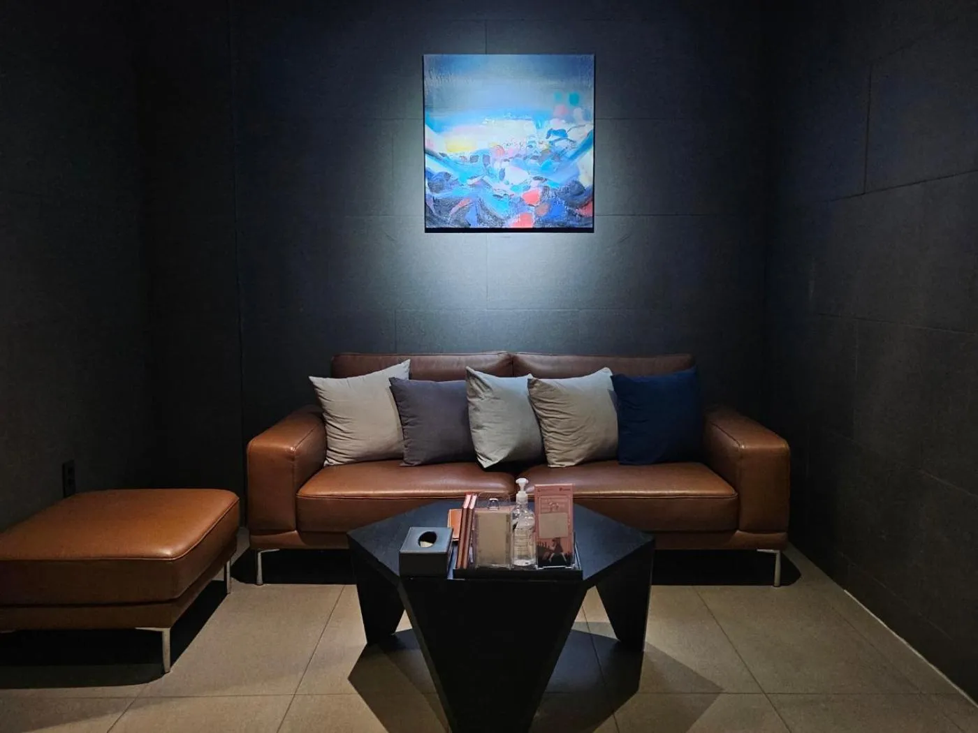 Seating area in Rivertain Hotel Gyeongju