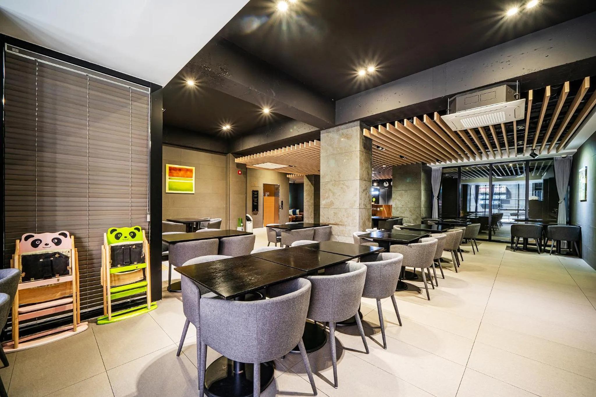 Restaurant/places to eat in Rivertain Hotel Gyeongju