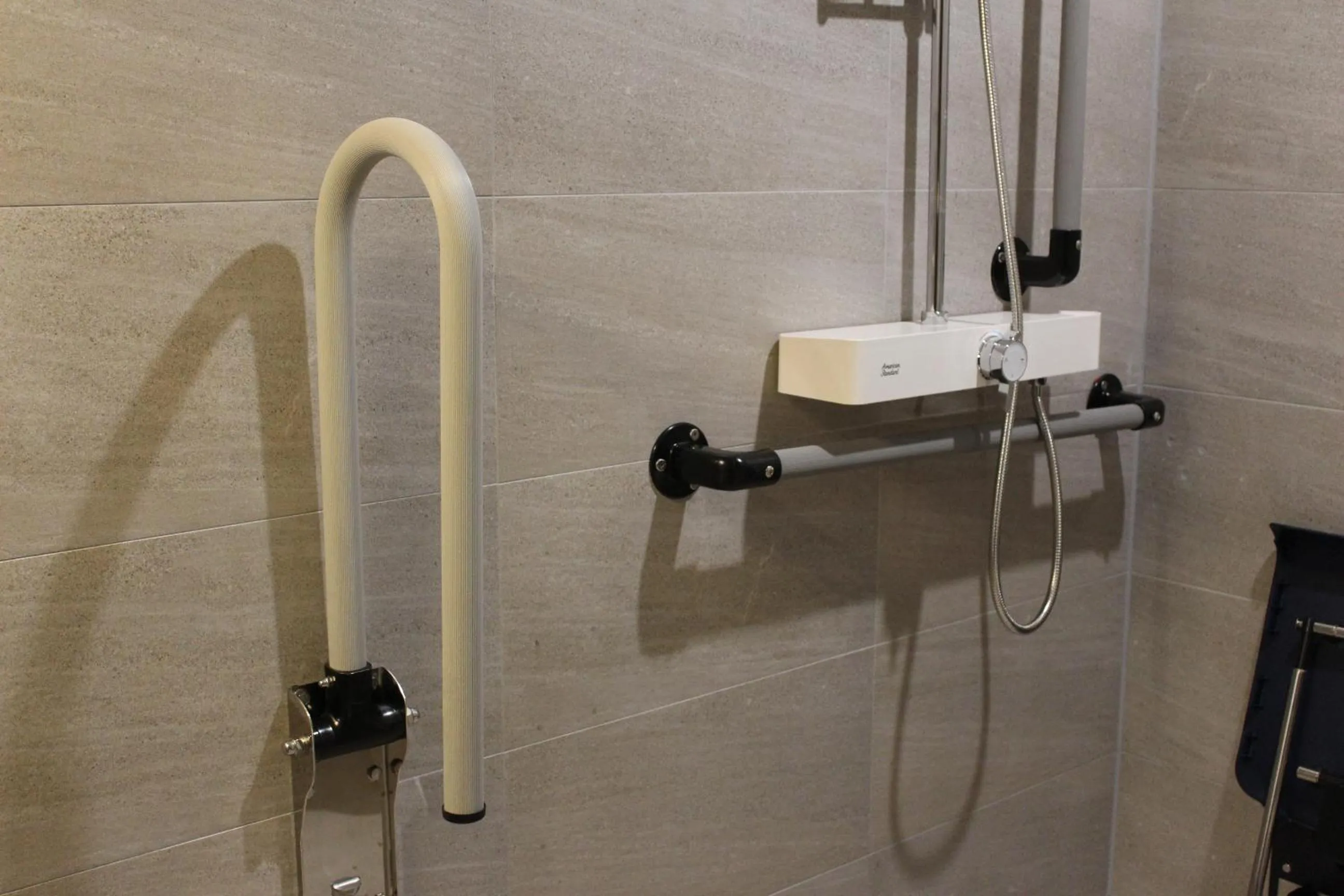 Shower in Rivertain Hotel Gyeongju