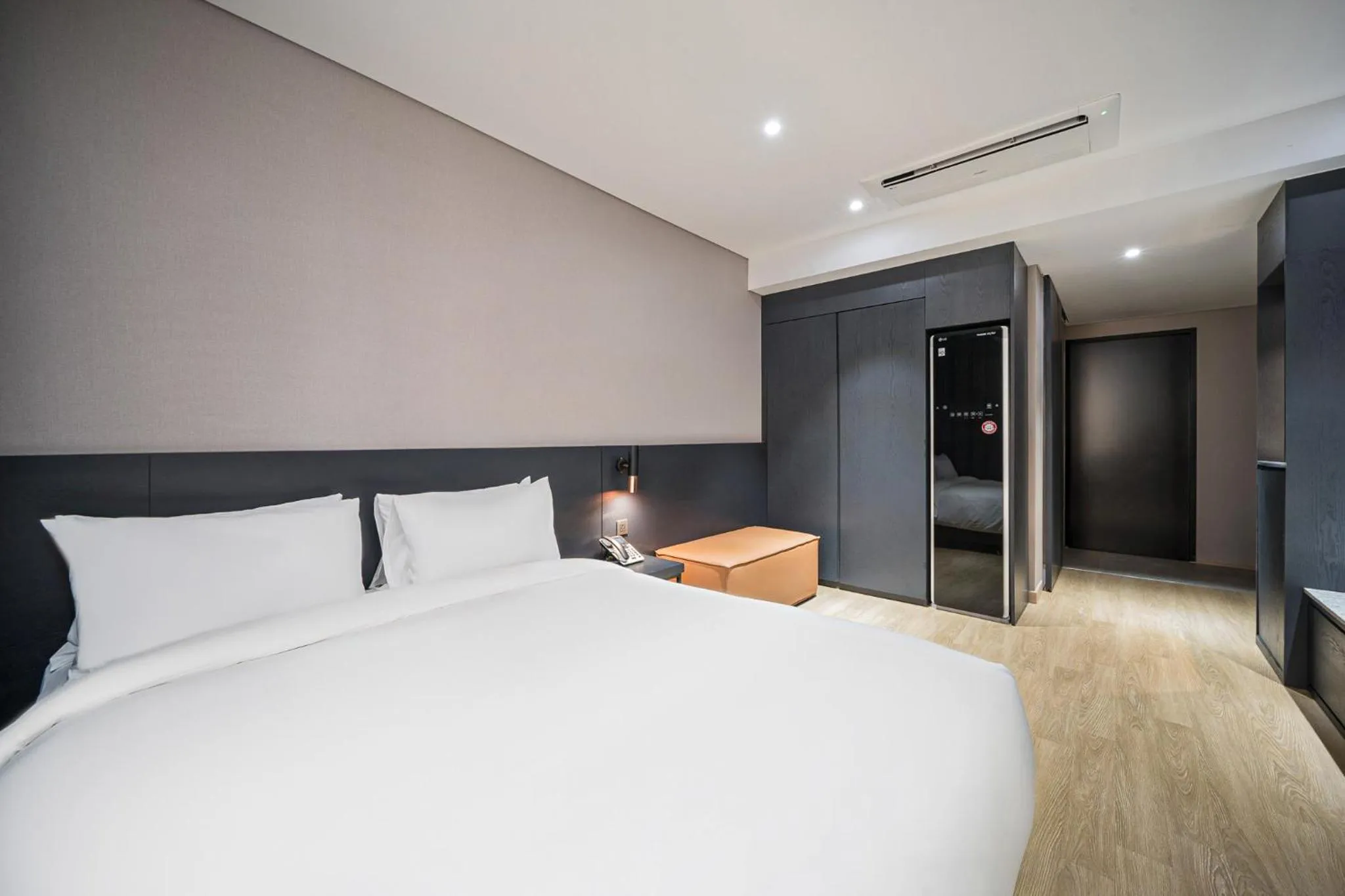 Bed in Rivertain Hotel Gyeongju