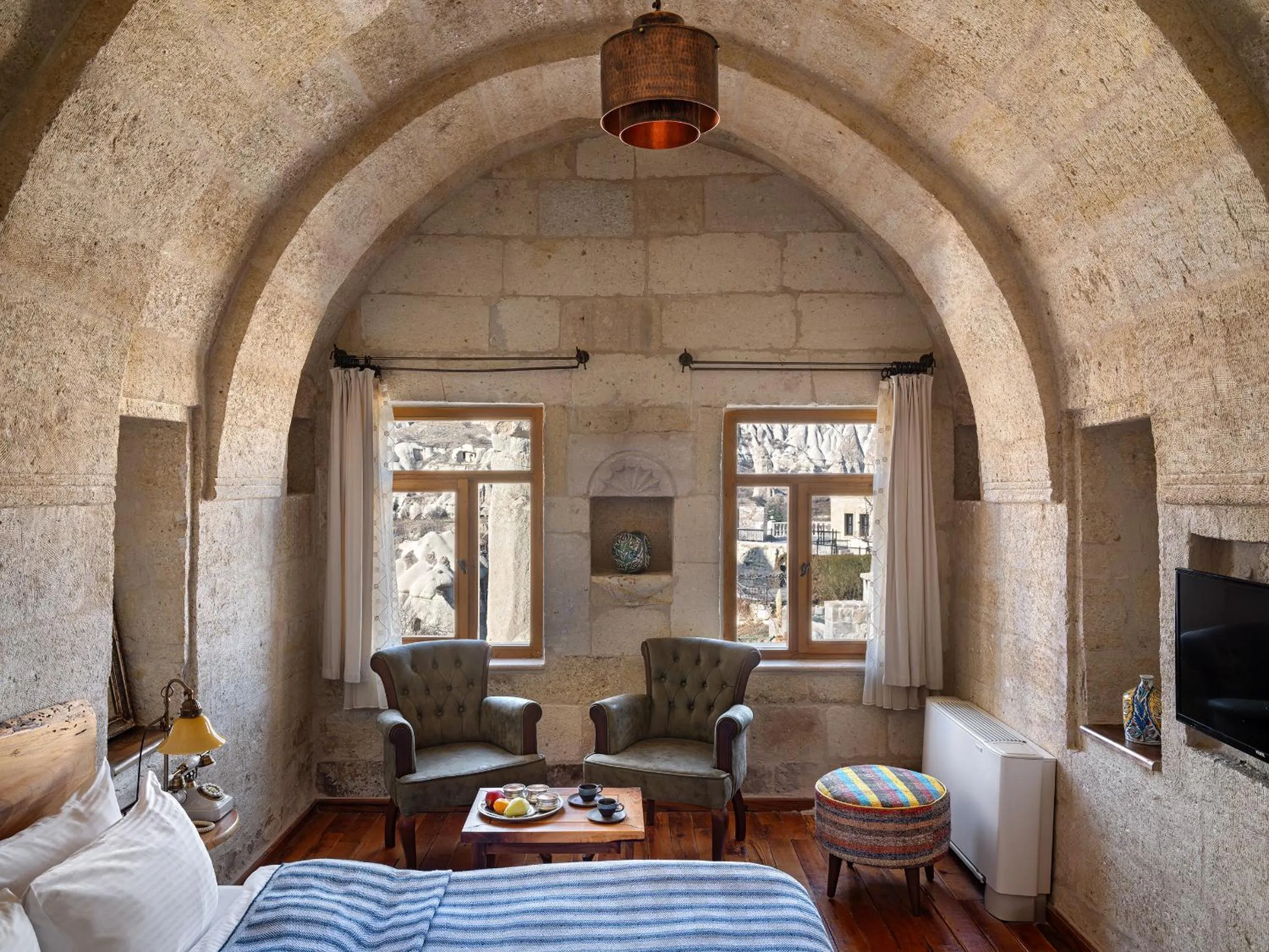 Photo of the whole room, Bed in Aza Cave Cappadocia Adult Hotel