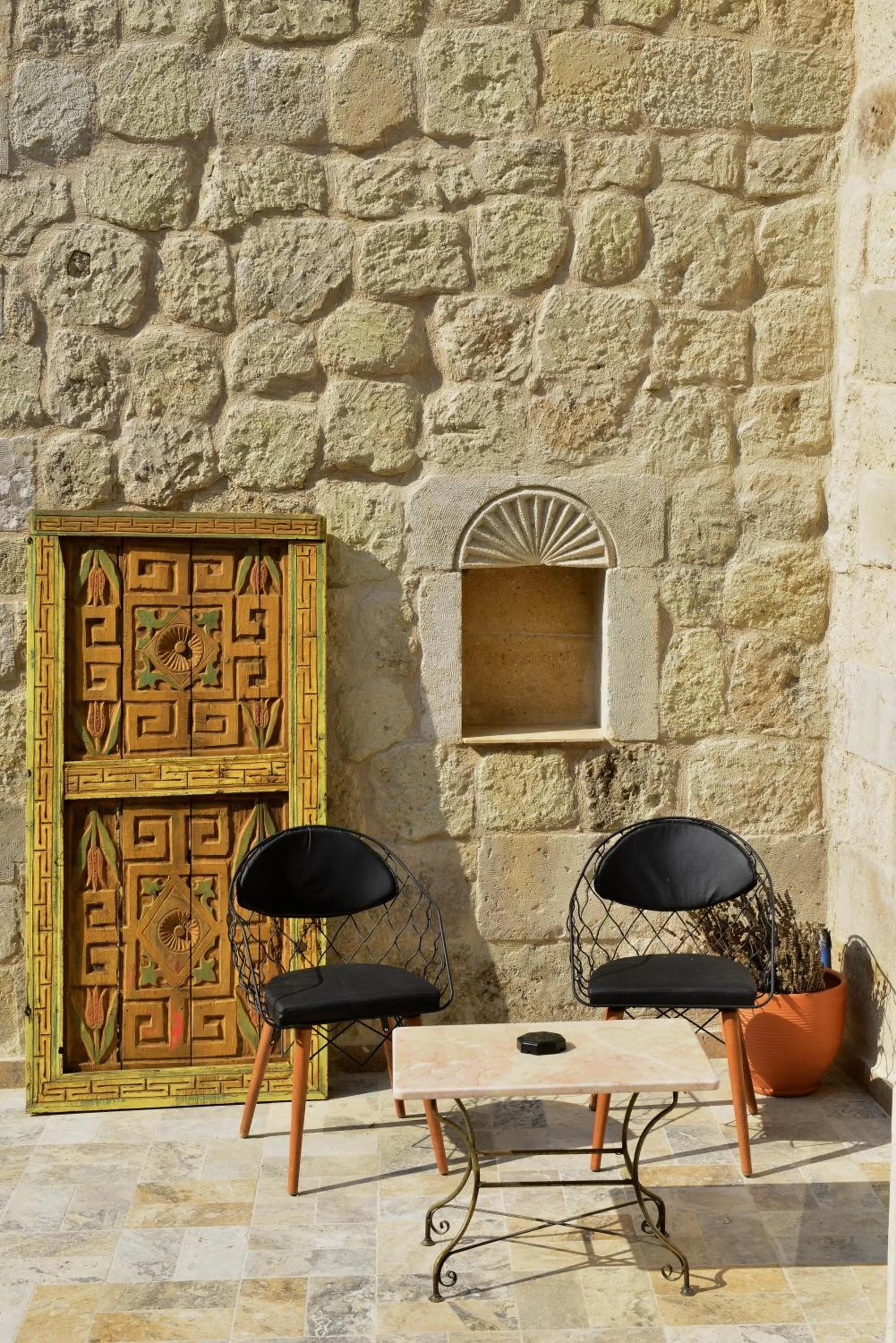 Patio in Aza Cave Cappadocia Adult Hotel