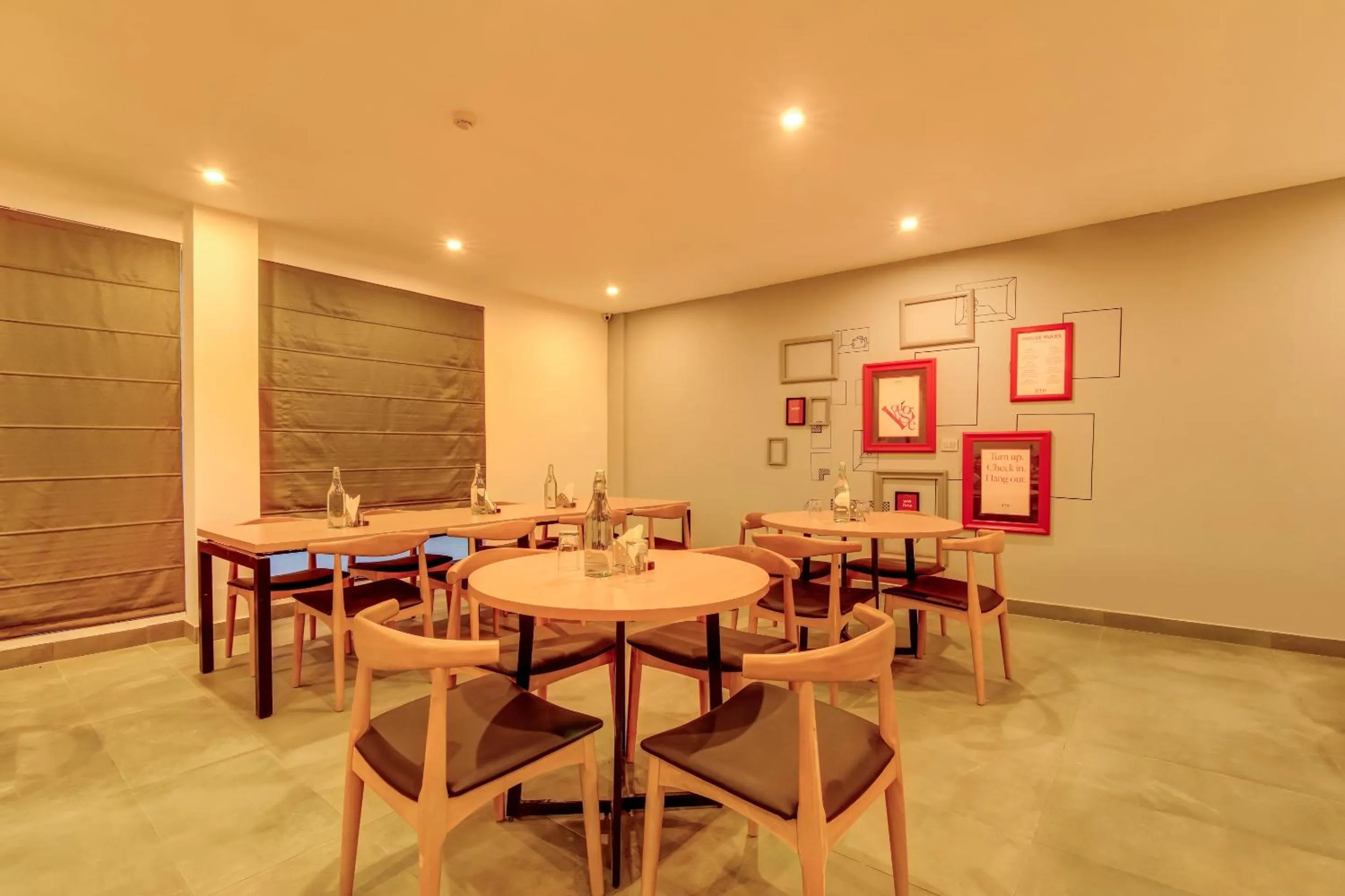 Restaurant/places to eat in Townhouse Infinity stays