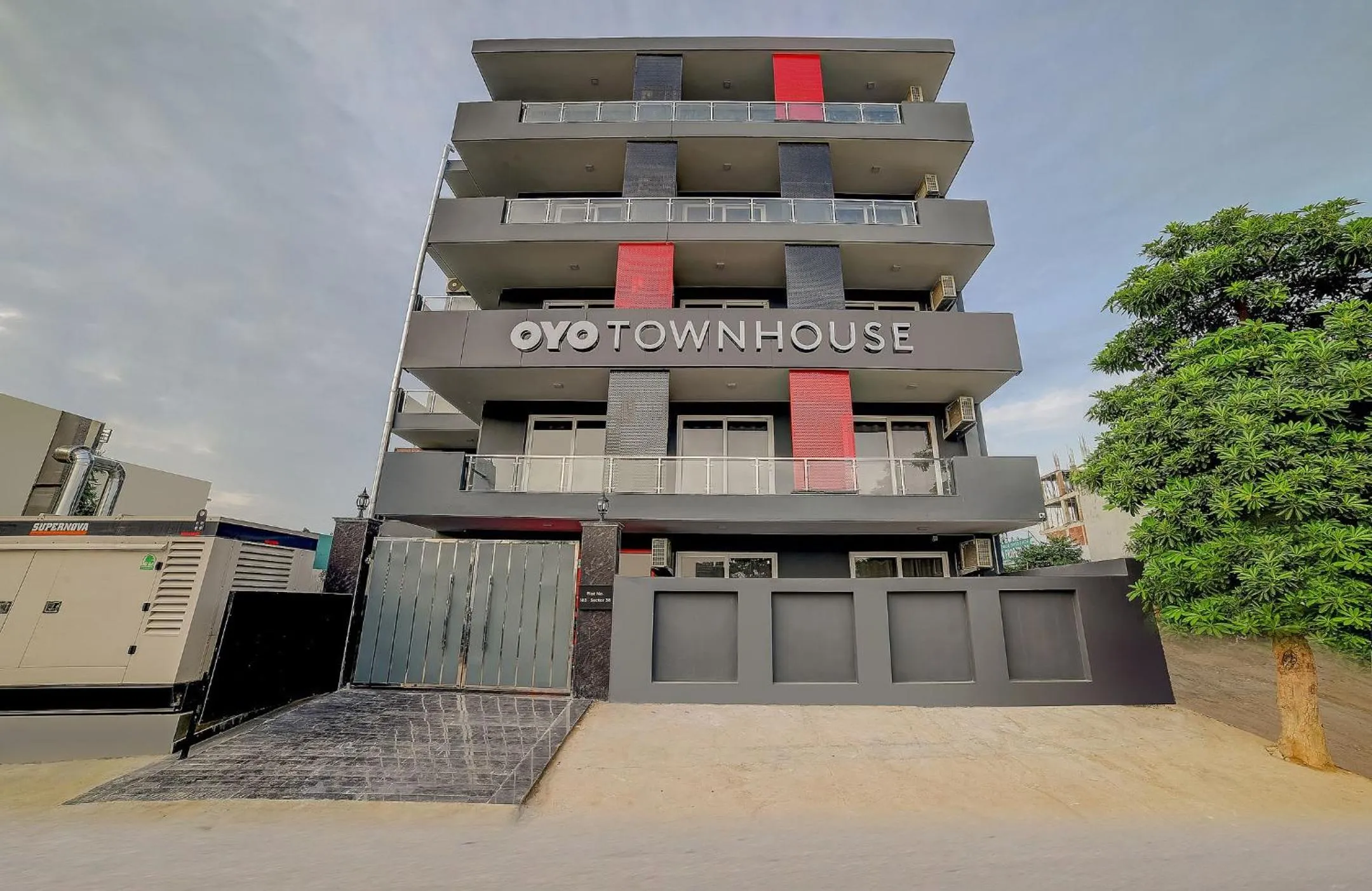 Facade/entrance in Townhouse Infinity stays