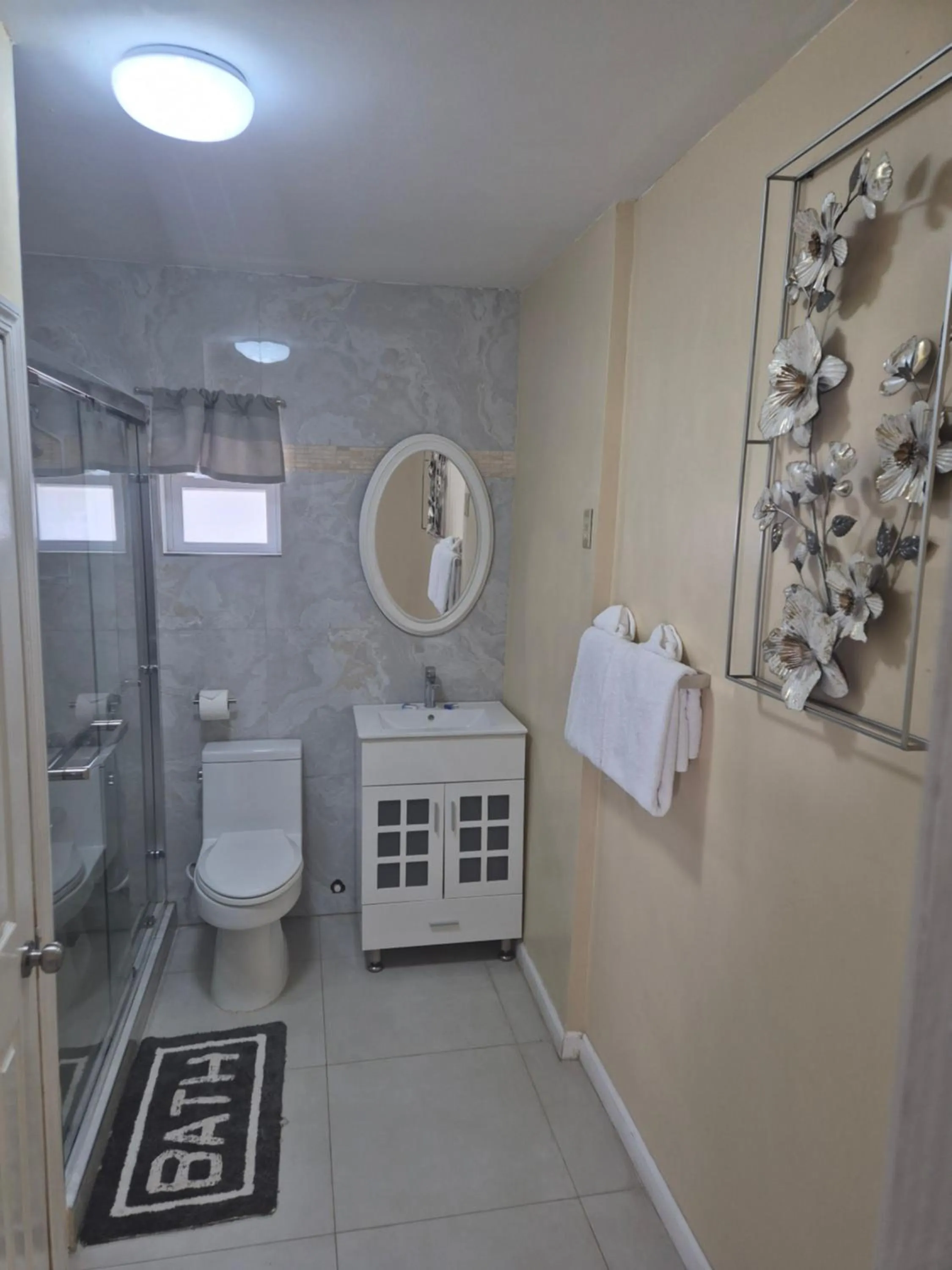 Bathroom in Hotel Tim Bamboo