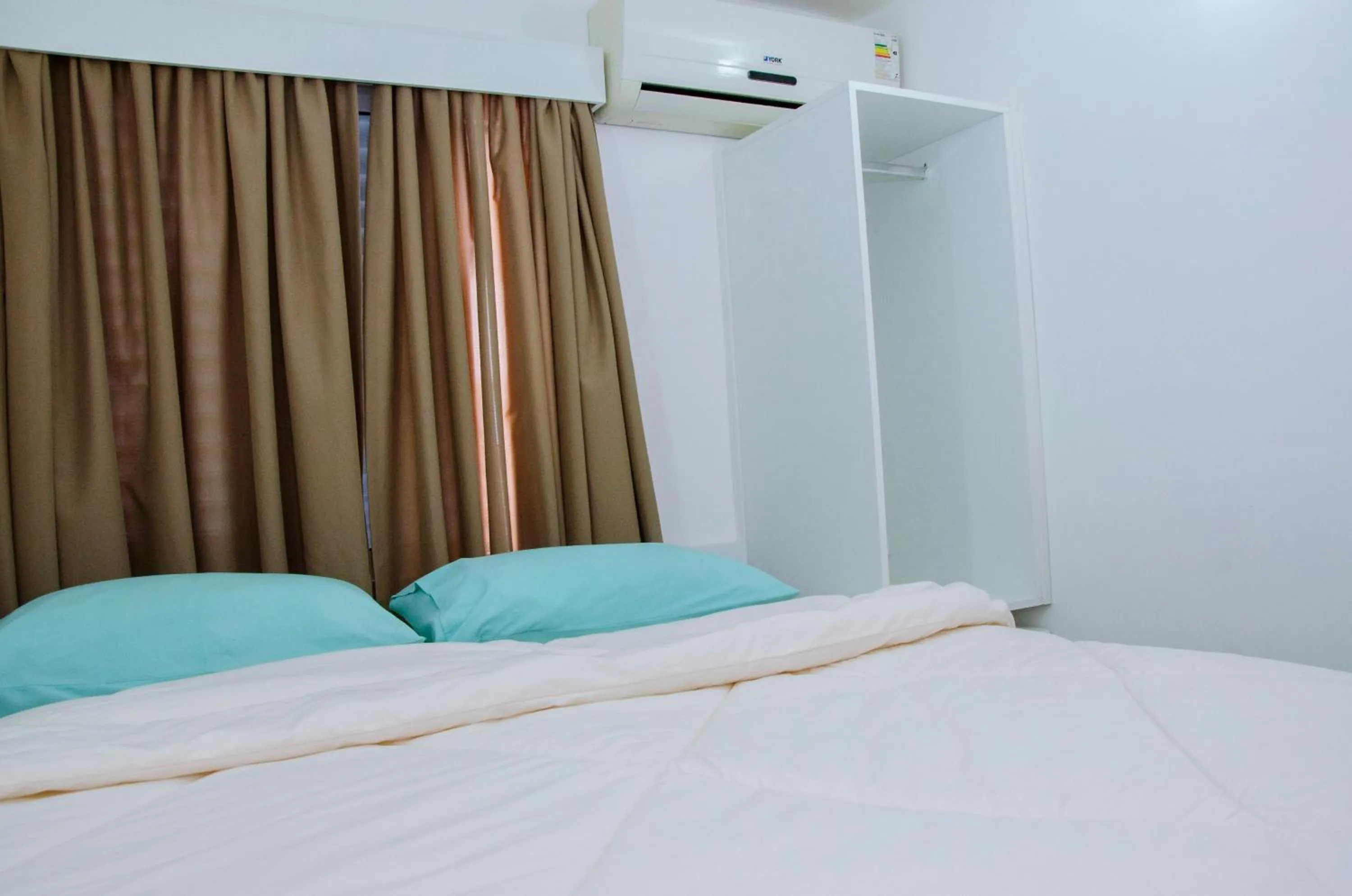 Photo of the whole room, Bed in Hotel Morada do Mar