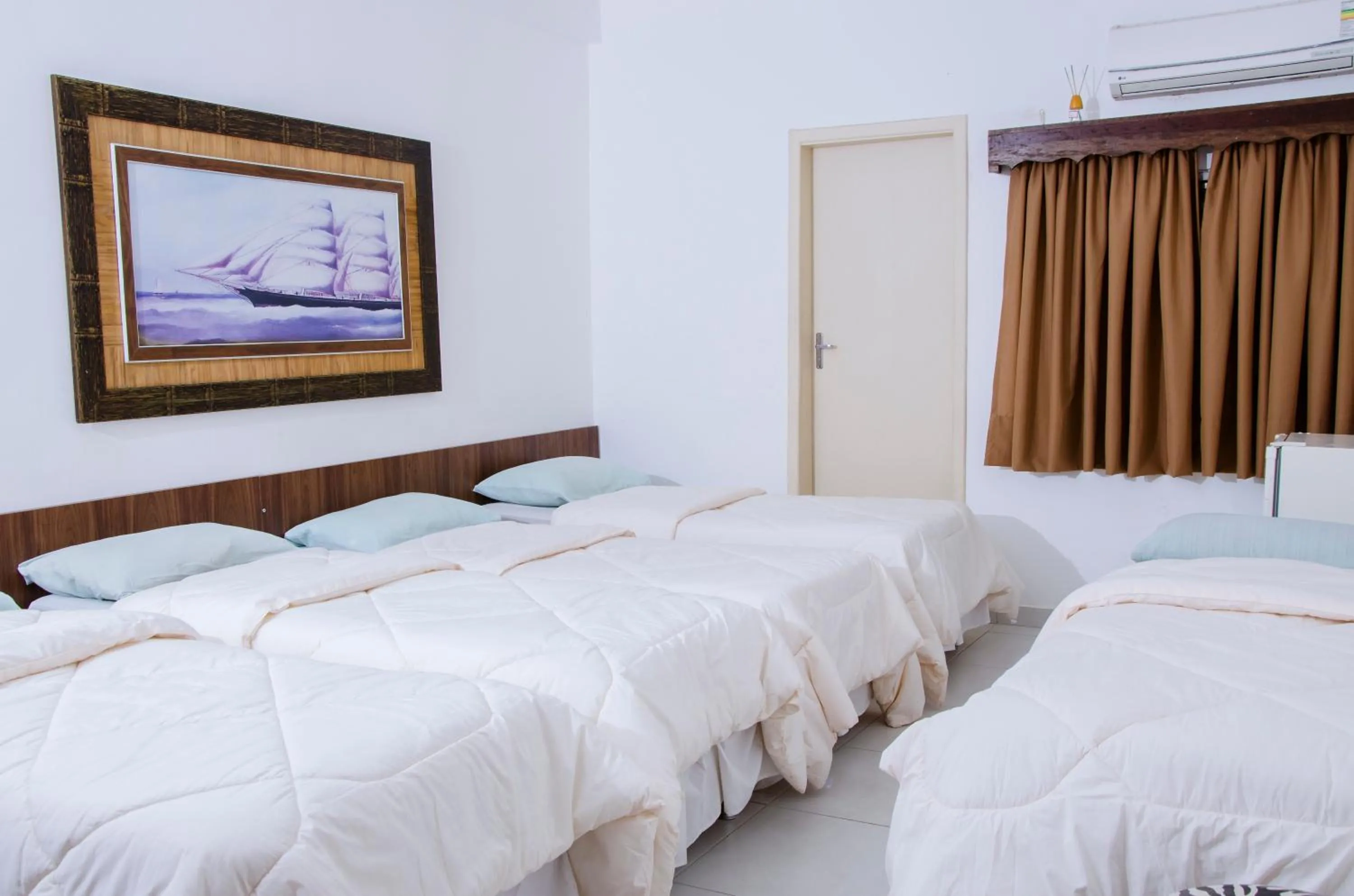 Photo of the whole room, Bed in Hotel Morada do Mar