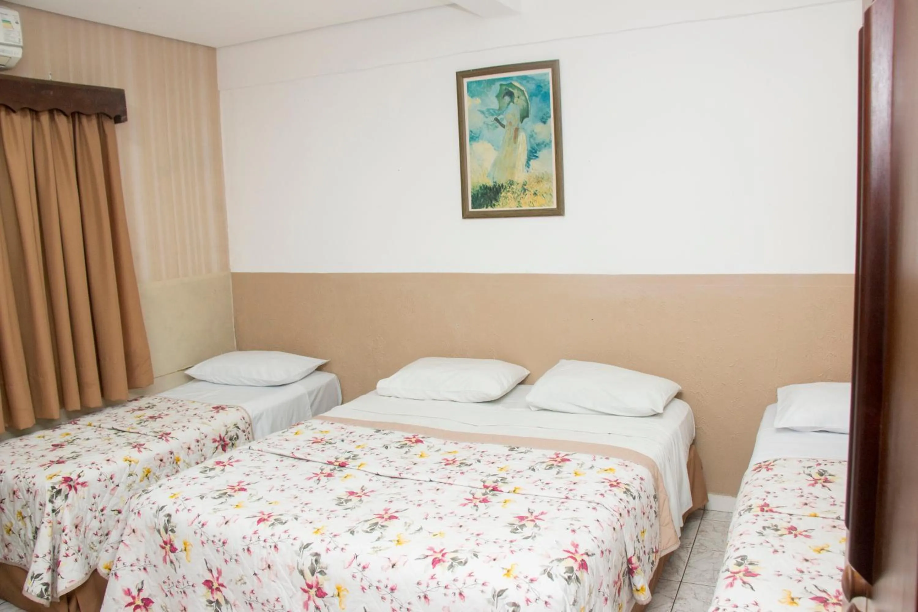 Bed in Hotel Morada do Mar