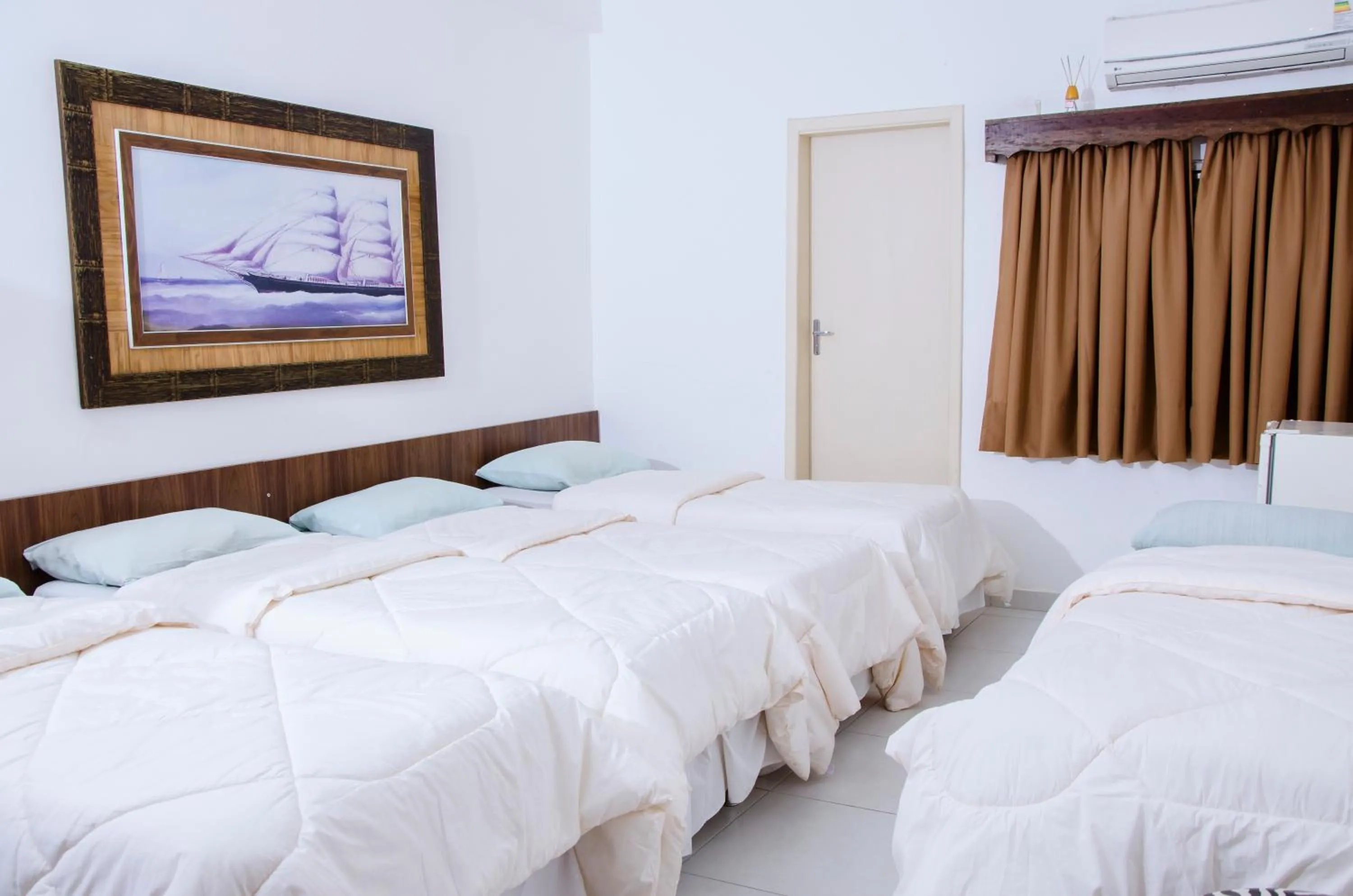 Photo of the whole room, Bed in Hotel Morada do Mar