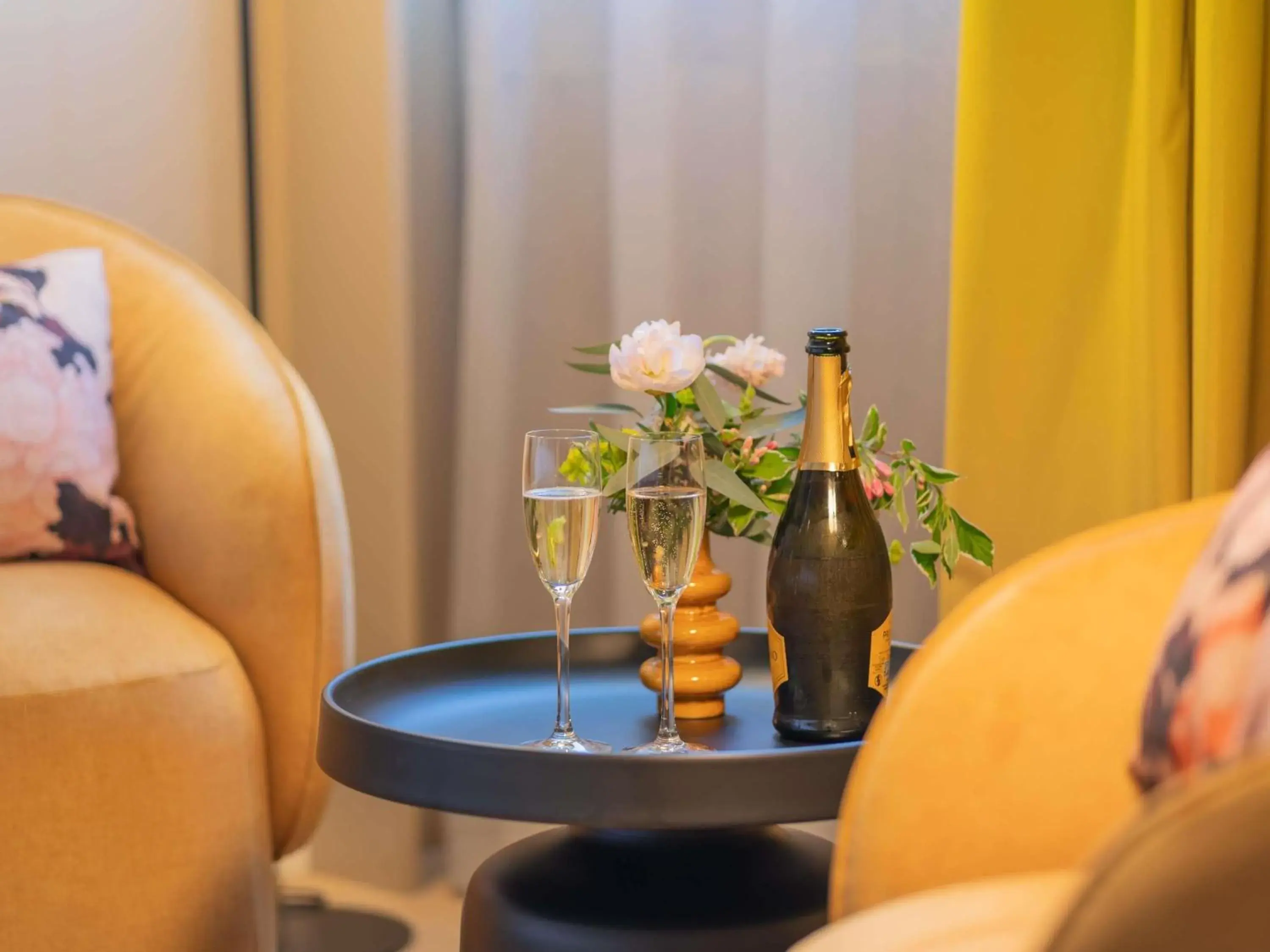 Bedroom in Pullman Toulouse Bedroom in Pullman Toulouse