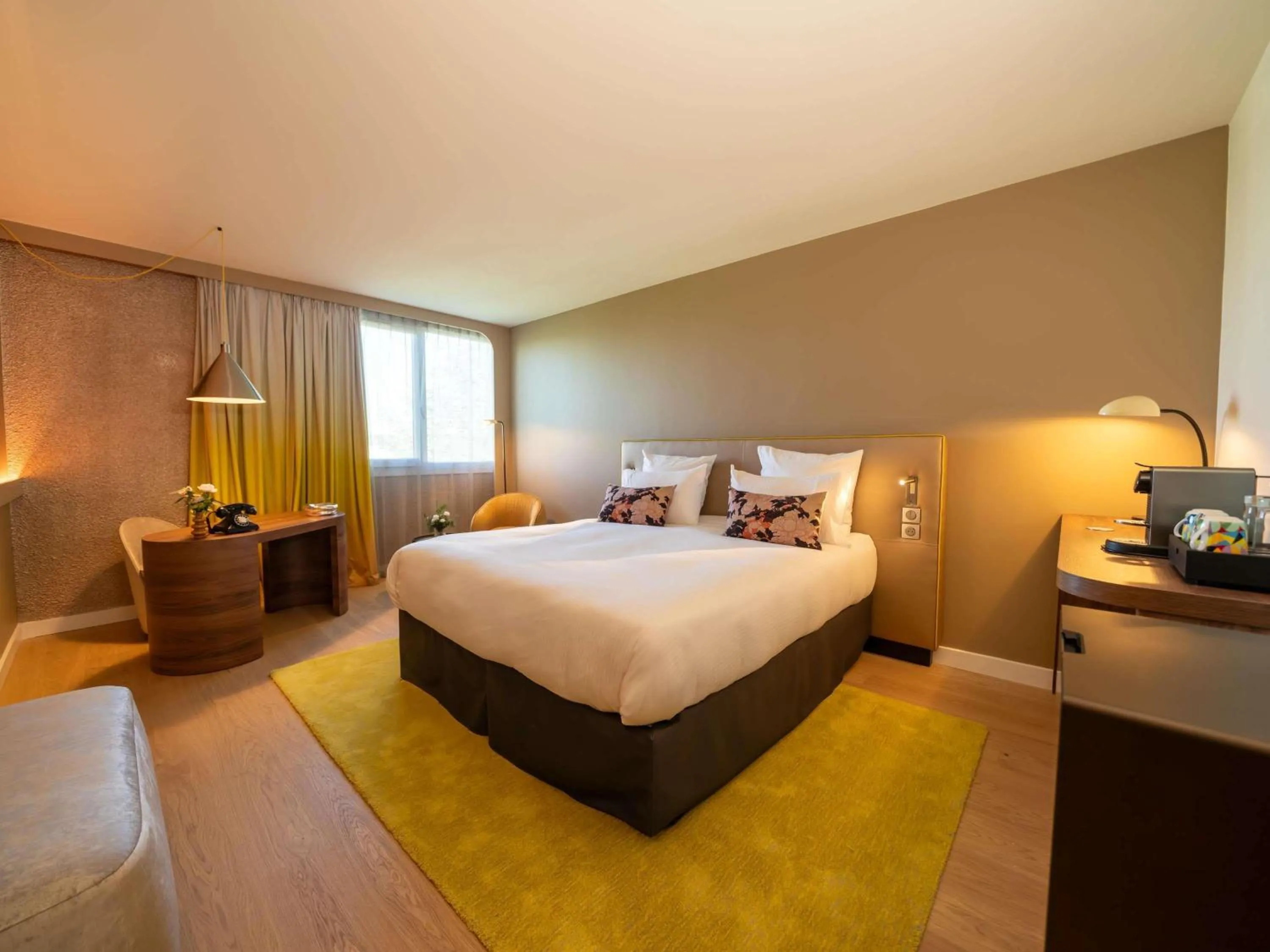 Bedroom, Bed in Pullman Toulouse