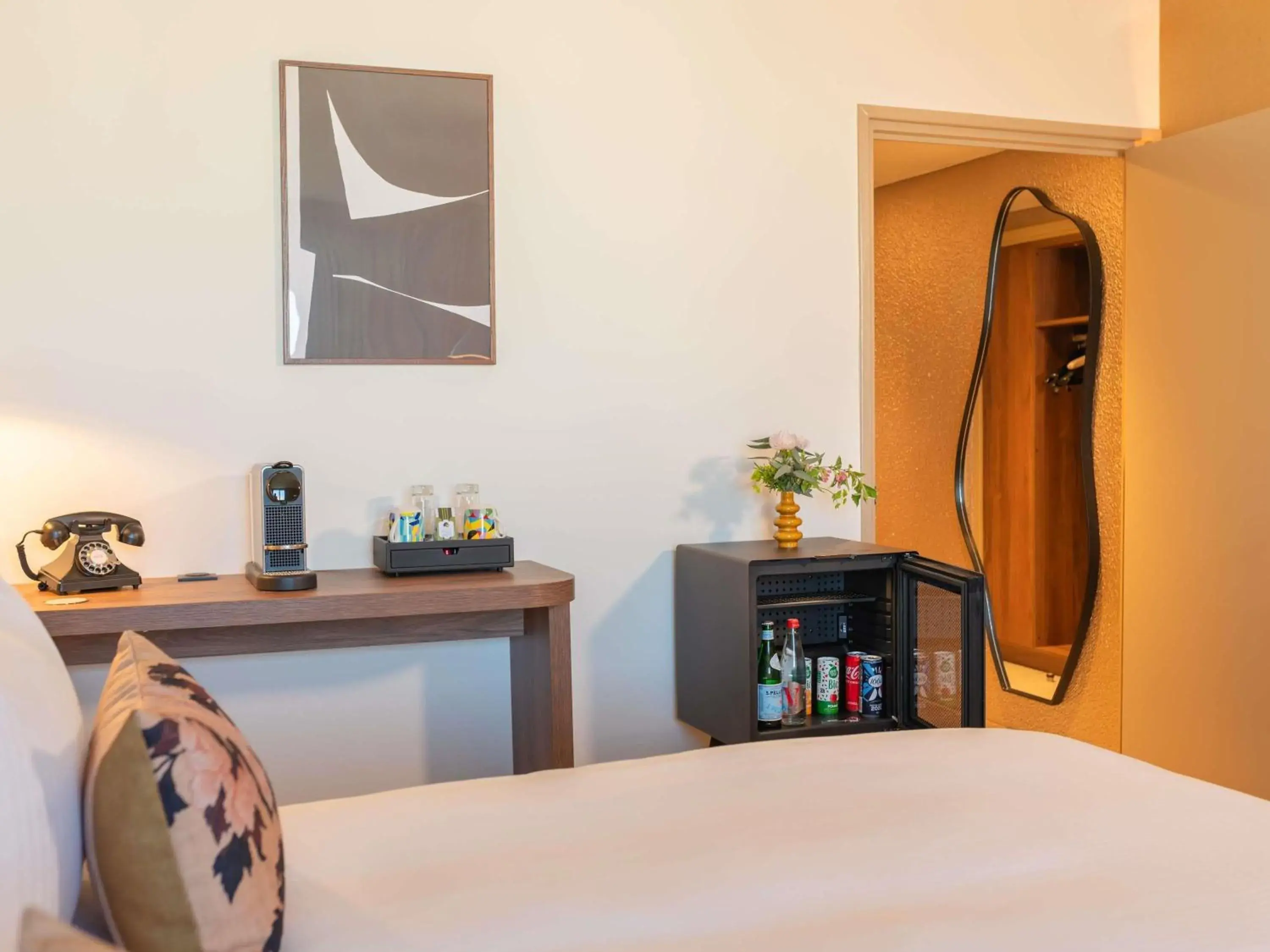 Bedroom, Bed in Pullman Toulouse Bedroom, Bed in Pullman Toulouse