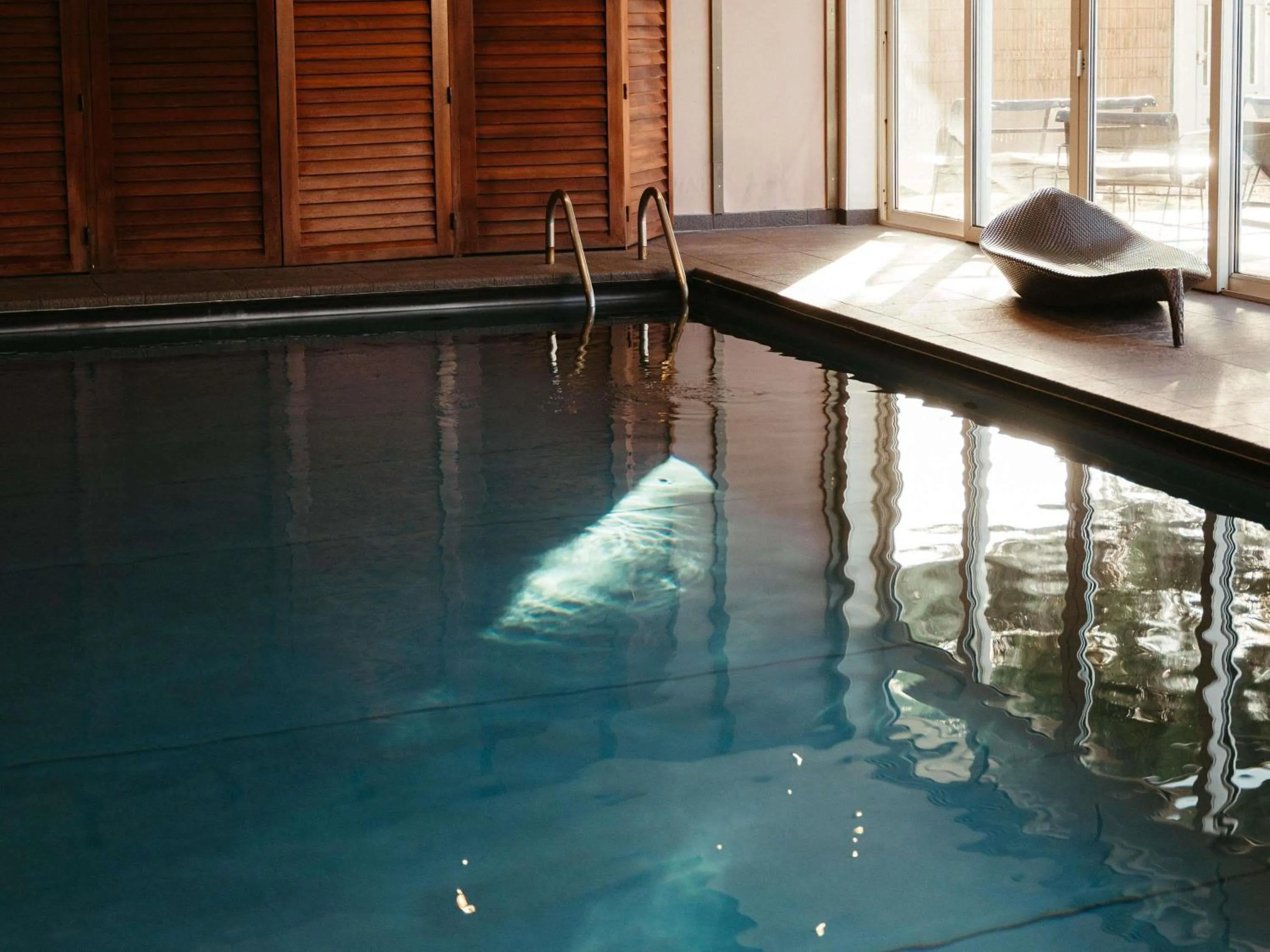 Pool view in Pullman Toulouse