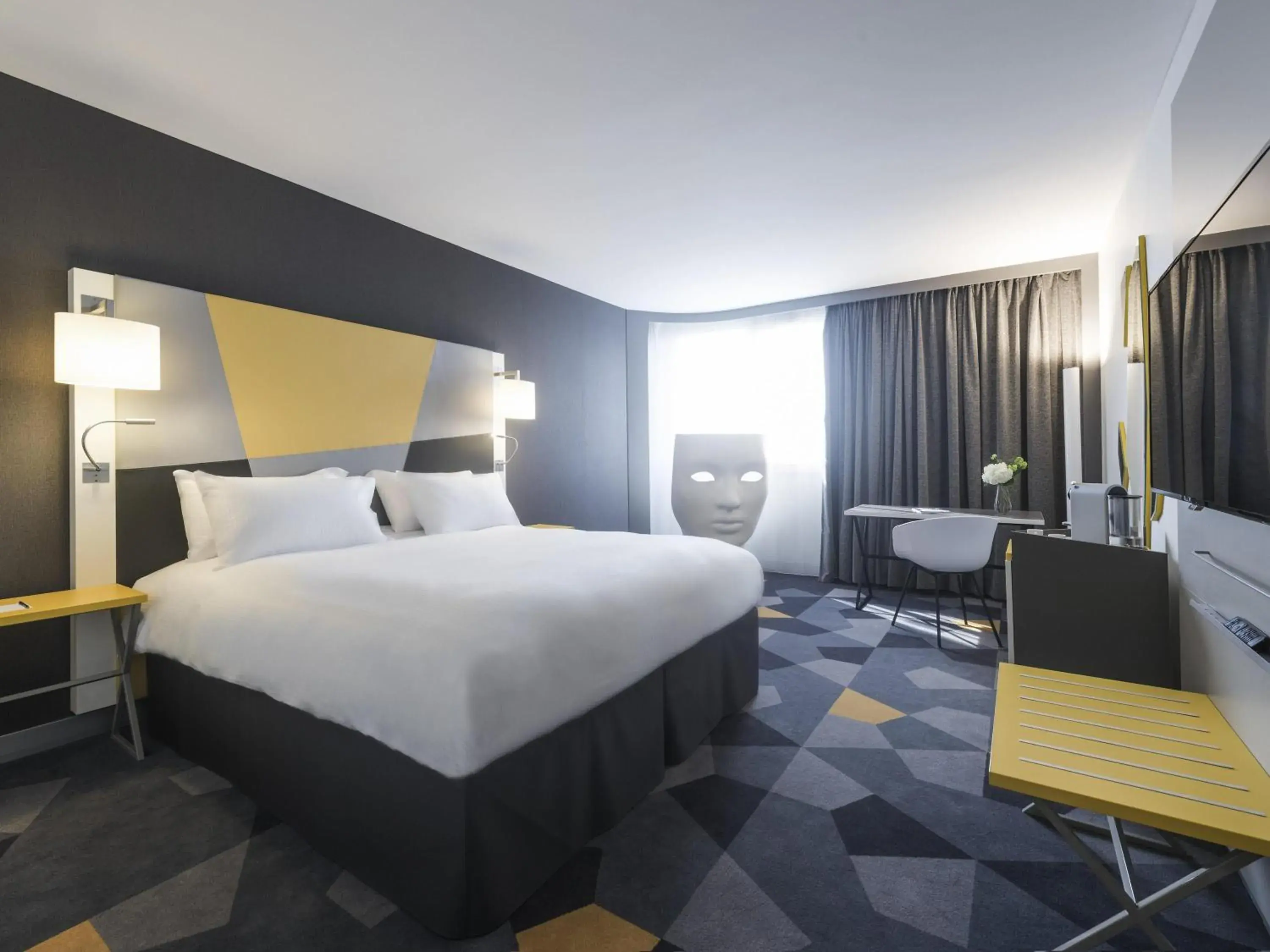 Bedroom, Bed in Pullman Toulouse Bedroom, Bed in Pullman Toulouse