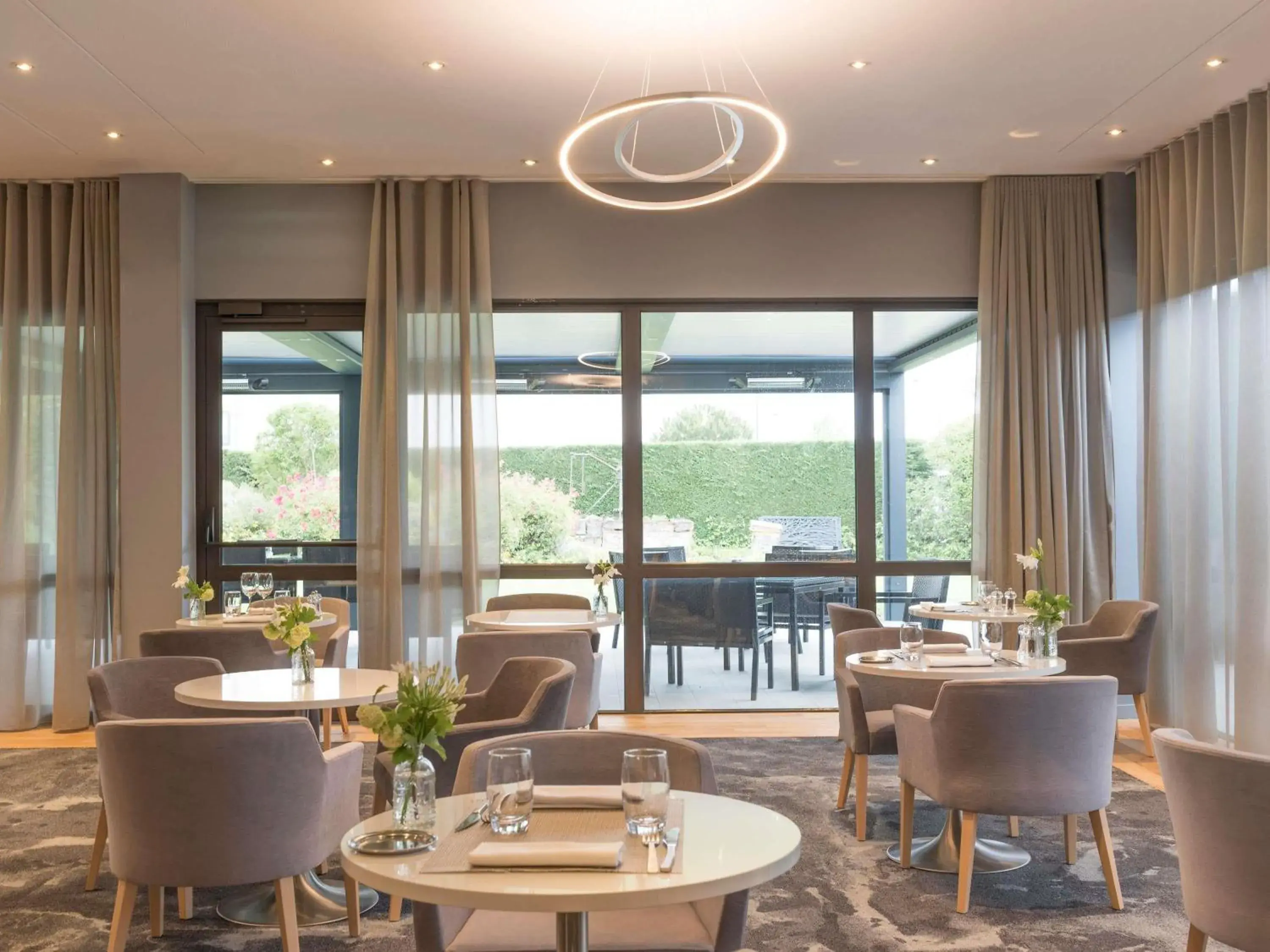 Restaurant/places to eat in Pullman Toulouse Restaurant/places to eat in Pullman Toulouse