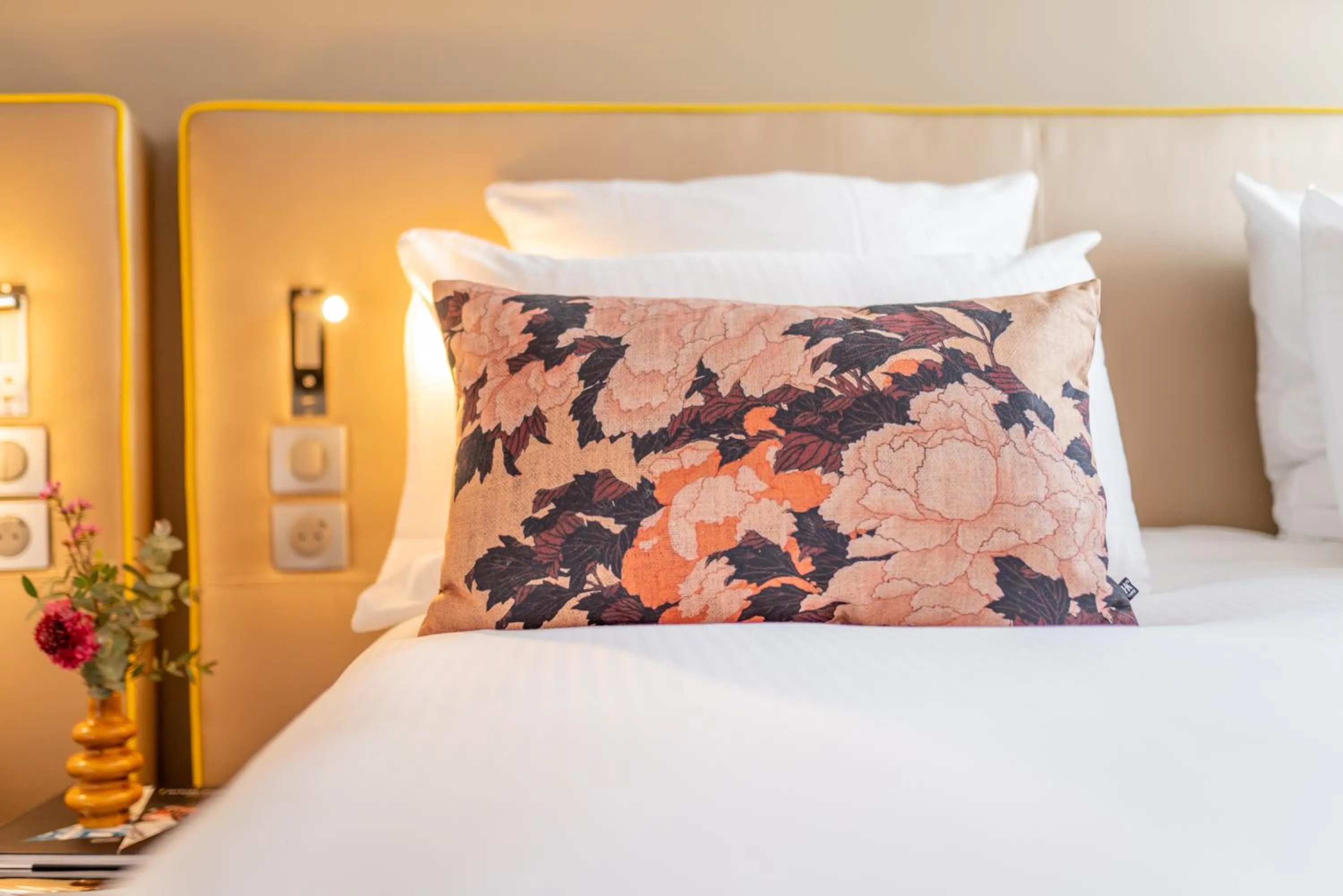 Decorative detail, Bed in Pullman Toulouse